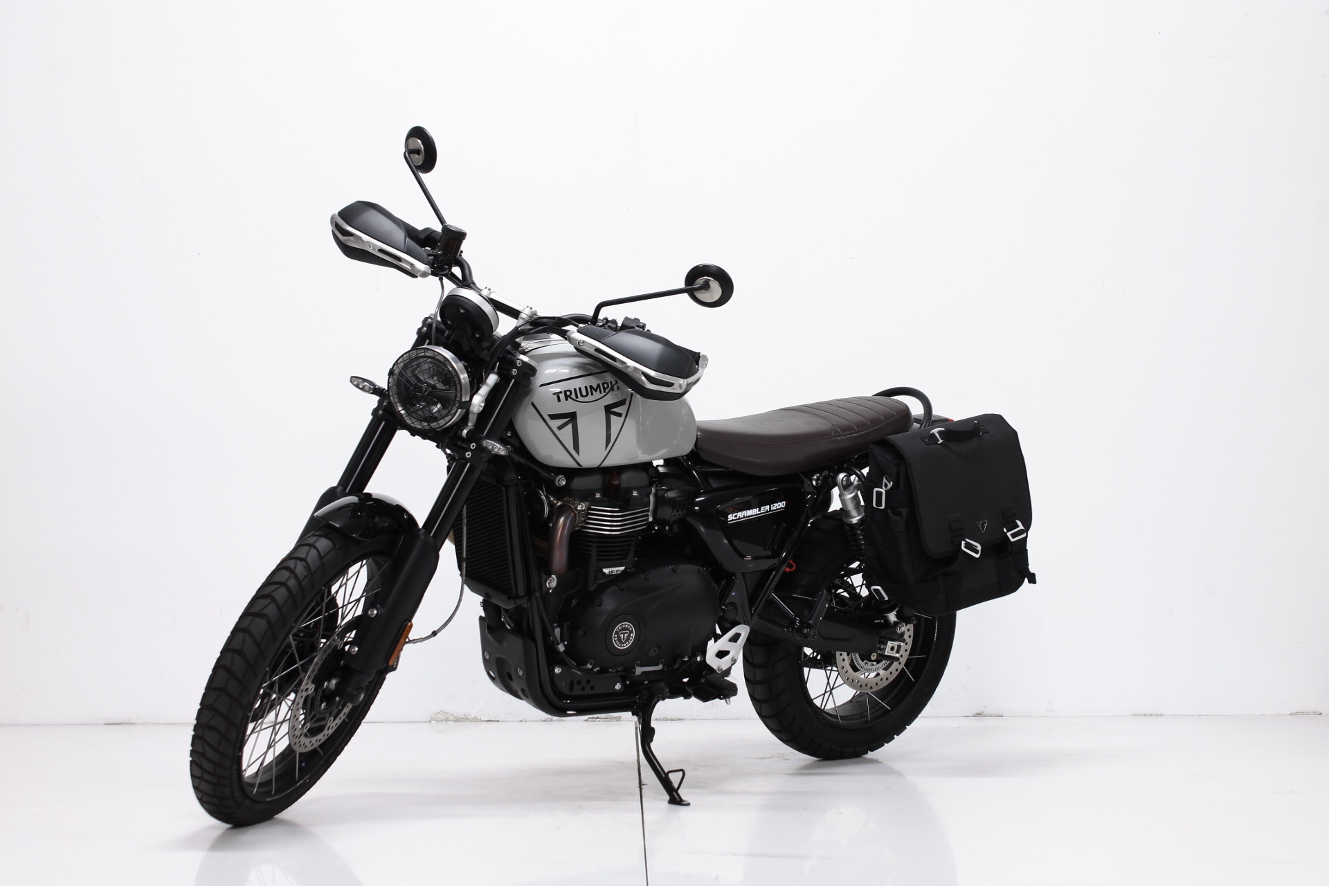 TRIUMPH Scrambler 1200 X-showroom-element-3