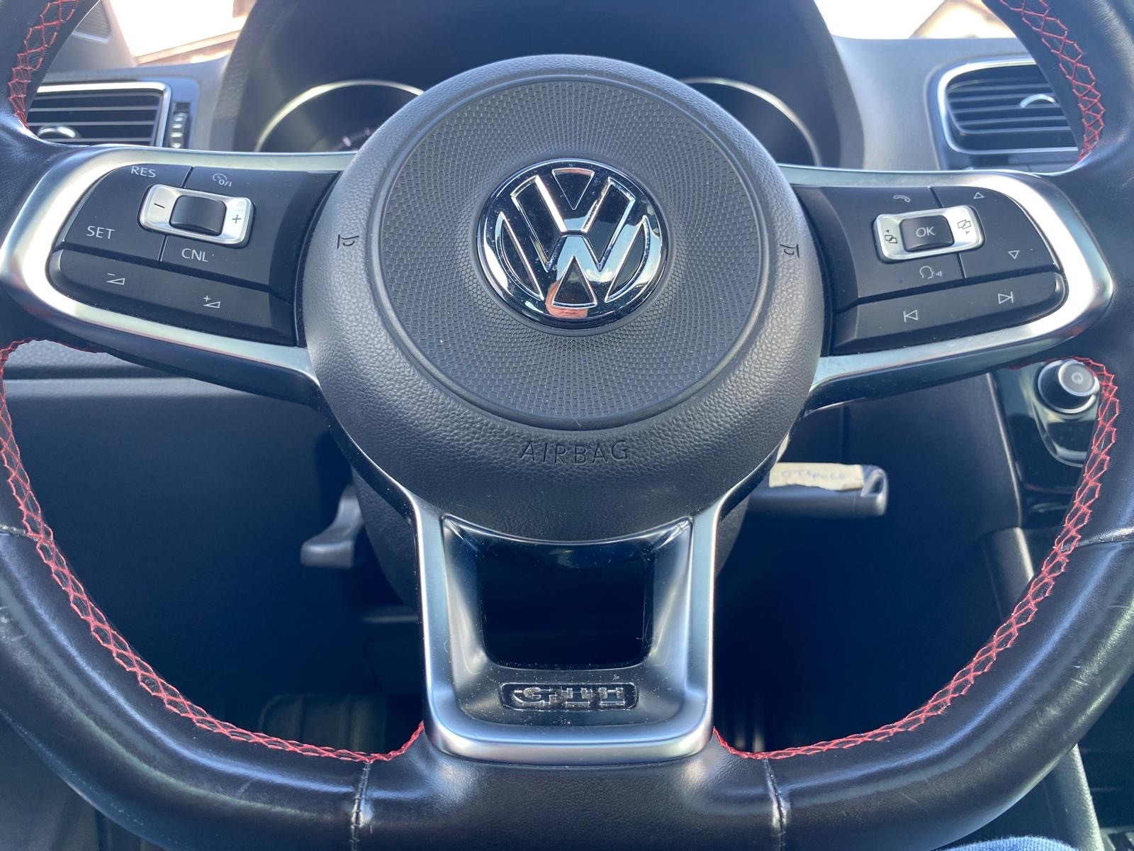 VW Polo 1.8 TSI GTI DSG-image-12