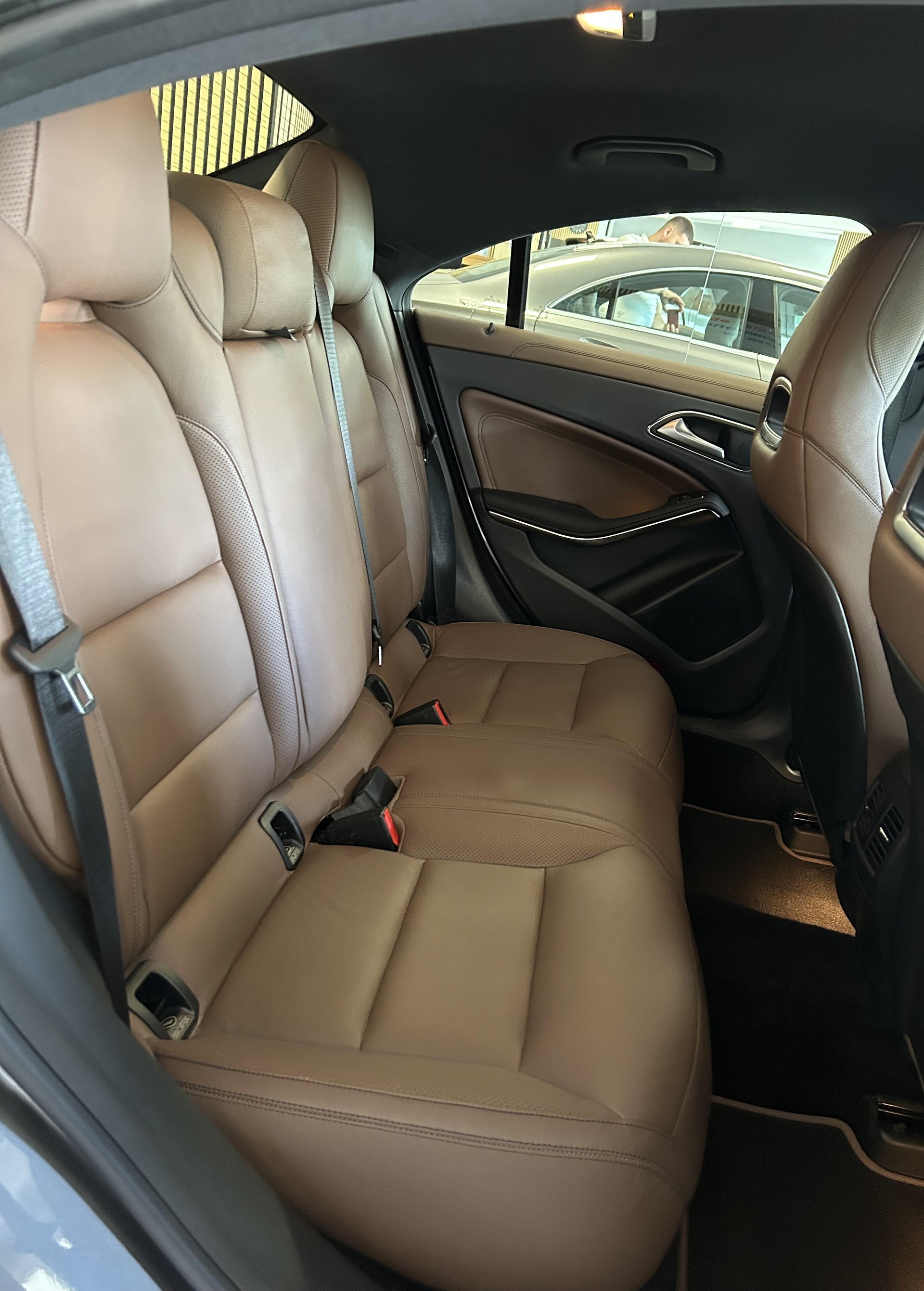 MERCEDES-BENZ CLA 200-image-15