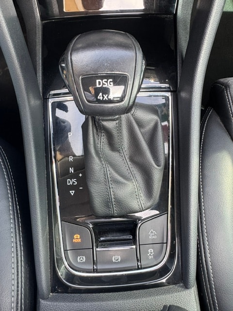 SKODA Kodiaq 2.0 TSI Style DSG 4x4 7 places-image-17