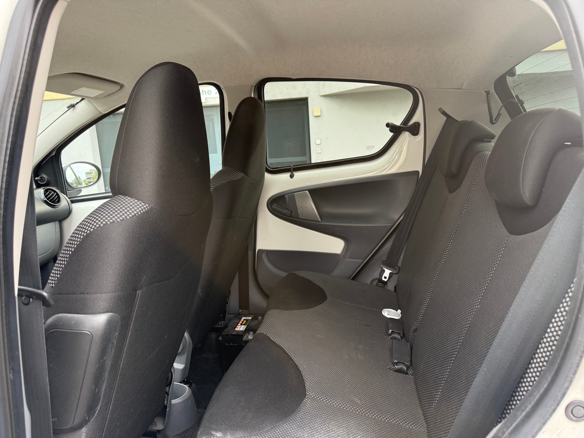 TOYOTA Aygo 1.0 easy-image-7