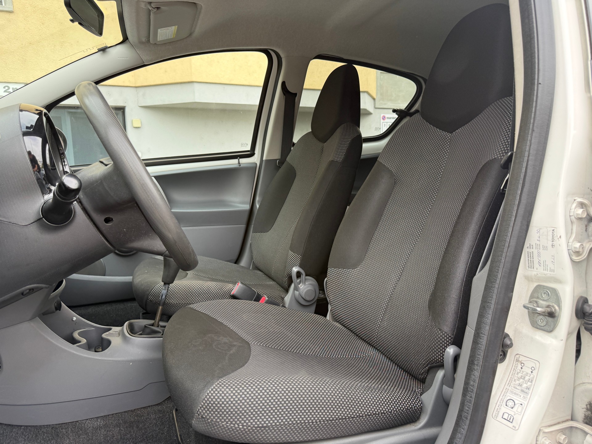 TOYOTA Aygo 1.0 easy-image-4