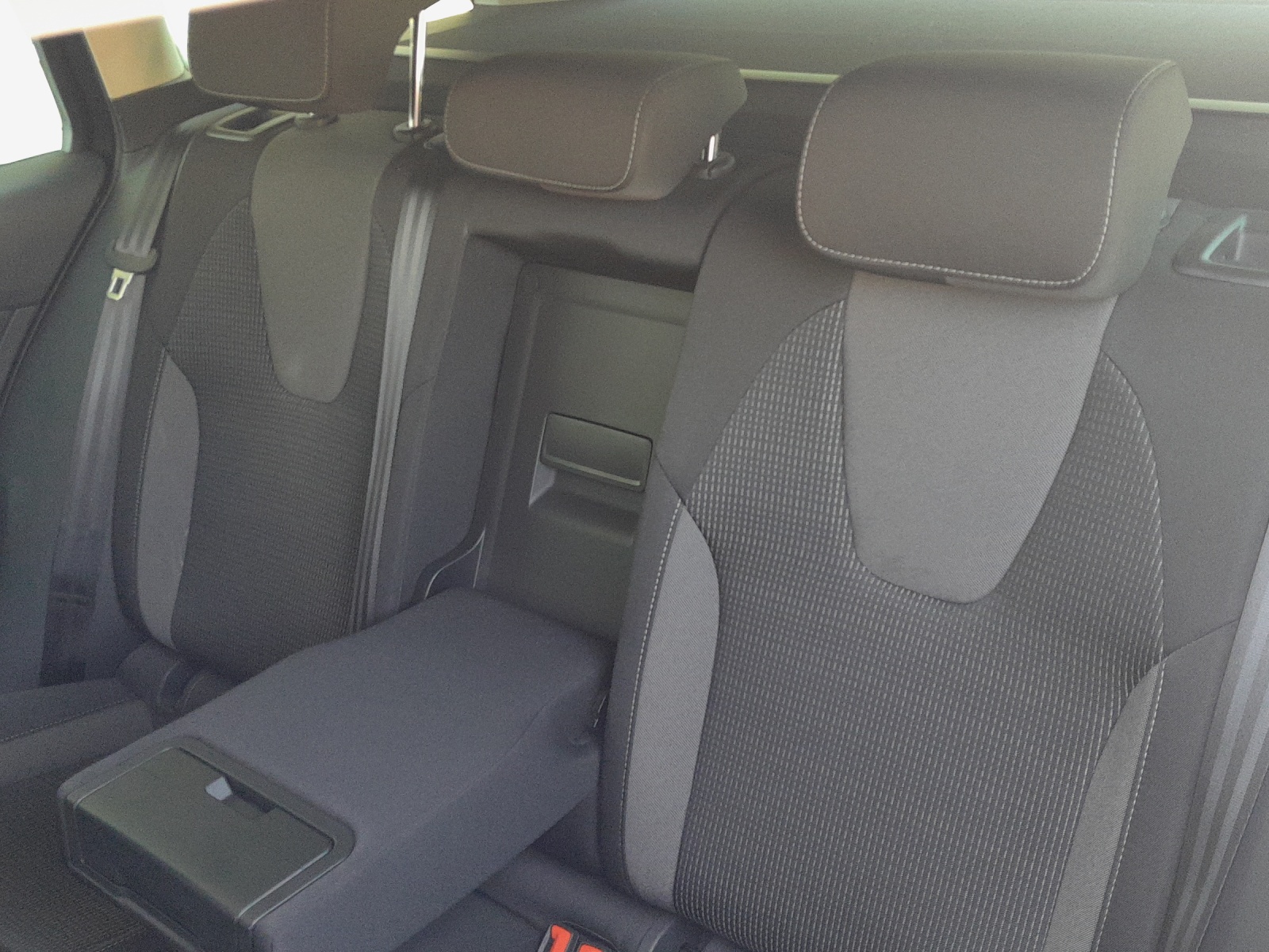 SKODA Octavia Combi 1.5 TSI mHEV DSG Dynamic-image-8