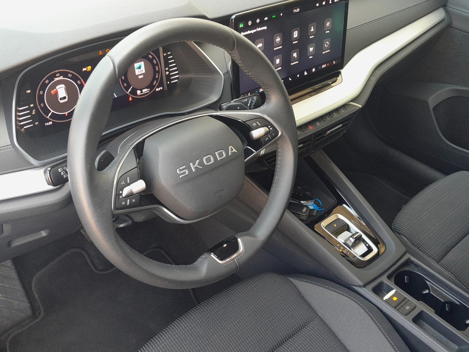 SKODA Octavia Combi 1.5 TSI mHEV DSG Dynamic-image-7