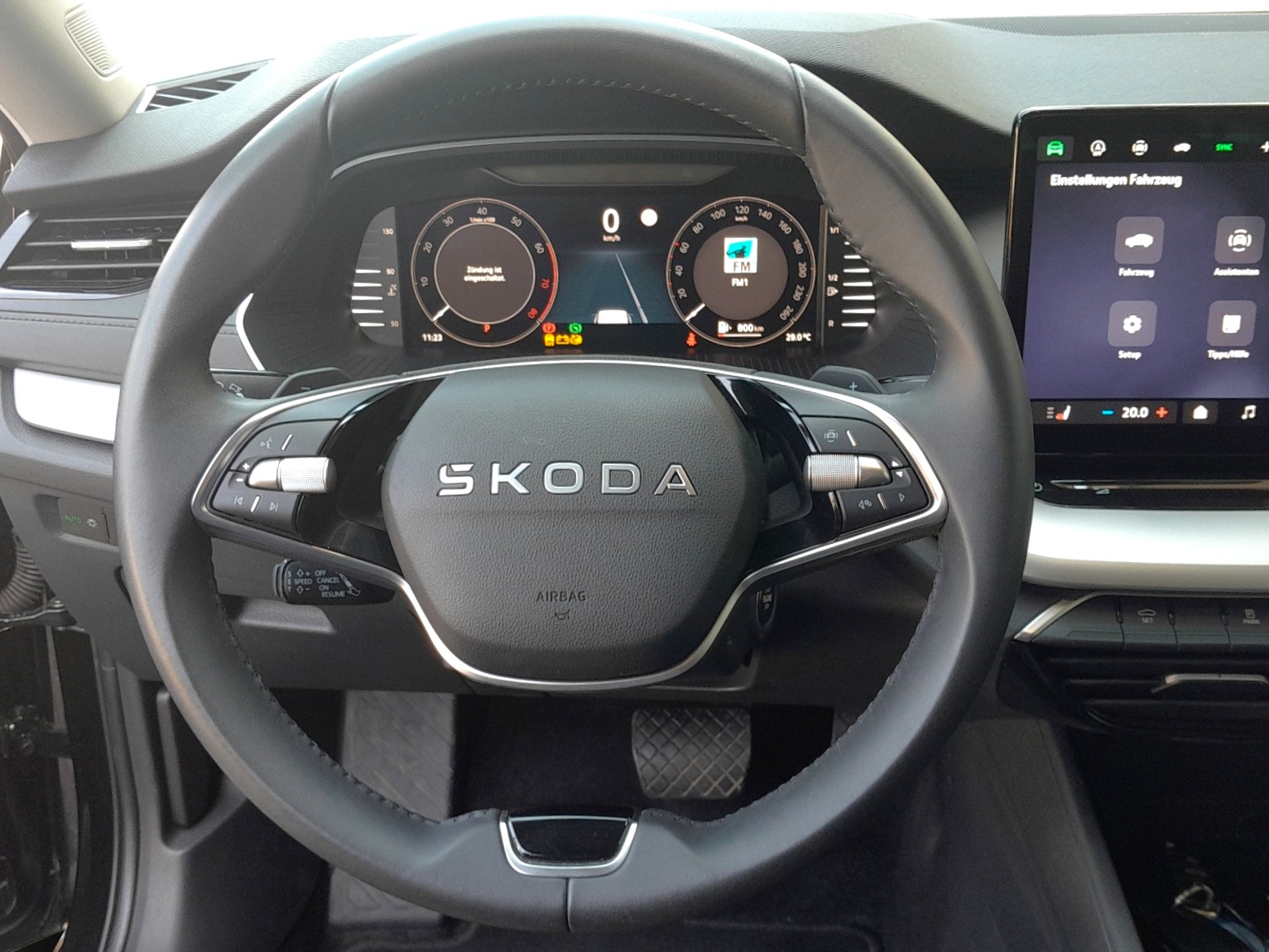 SKODA Octavia Combi 1.5 TSI mHEV DSG Dynamic-image-8