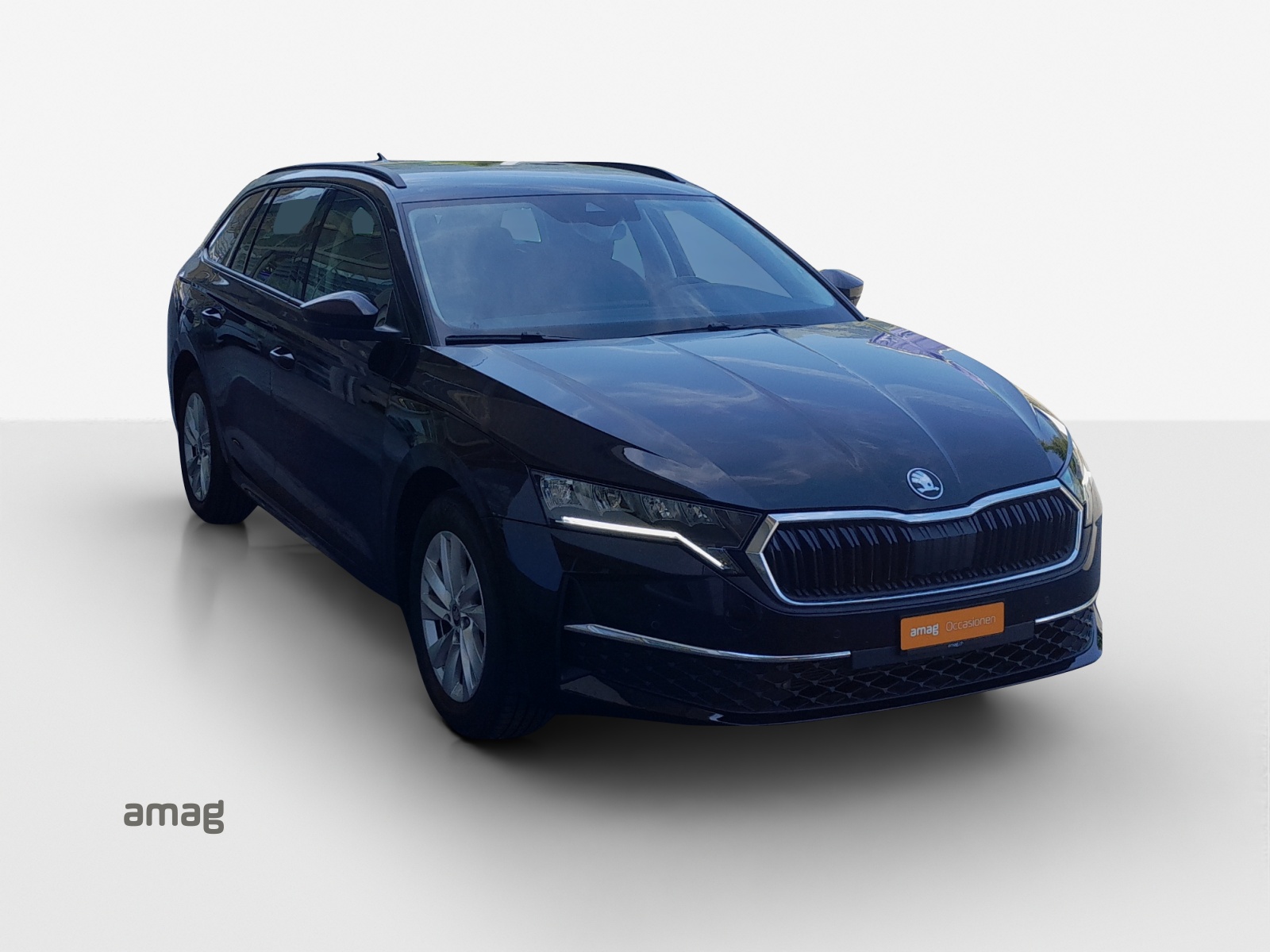 SKODA Octavia Combi 1.5 TSI mHEV DSG Dynamic-image-5