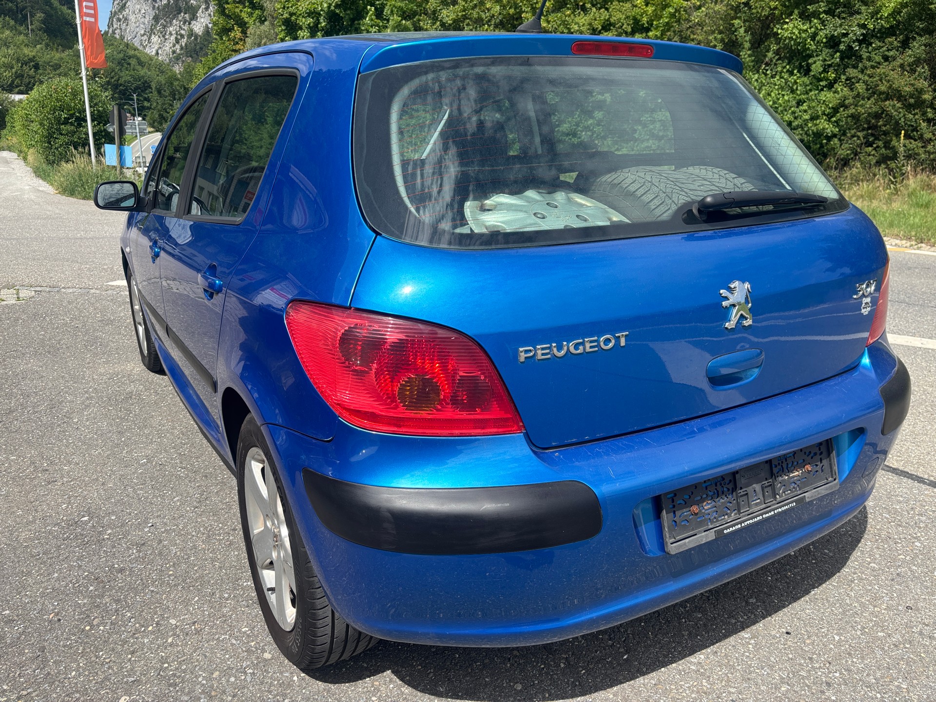 PEUGEOT 307 2.0 16V XS-image-6