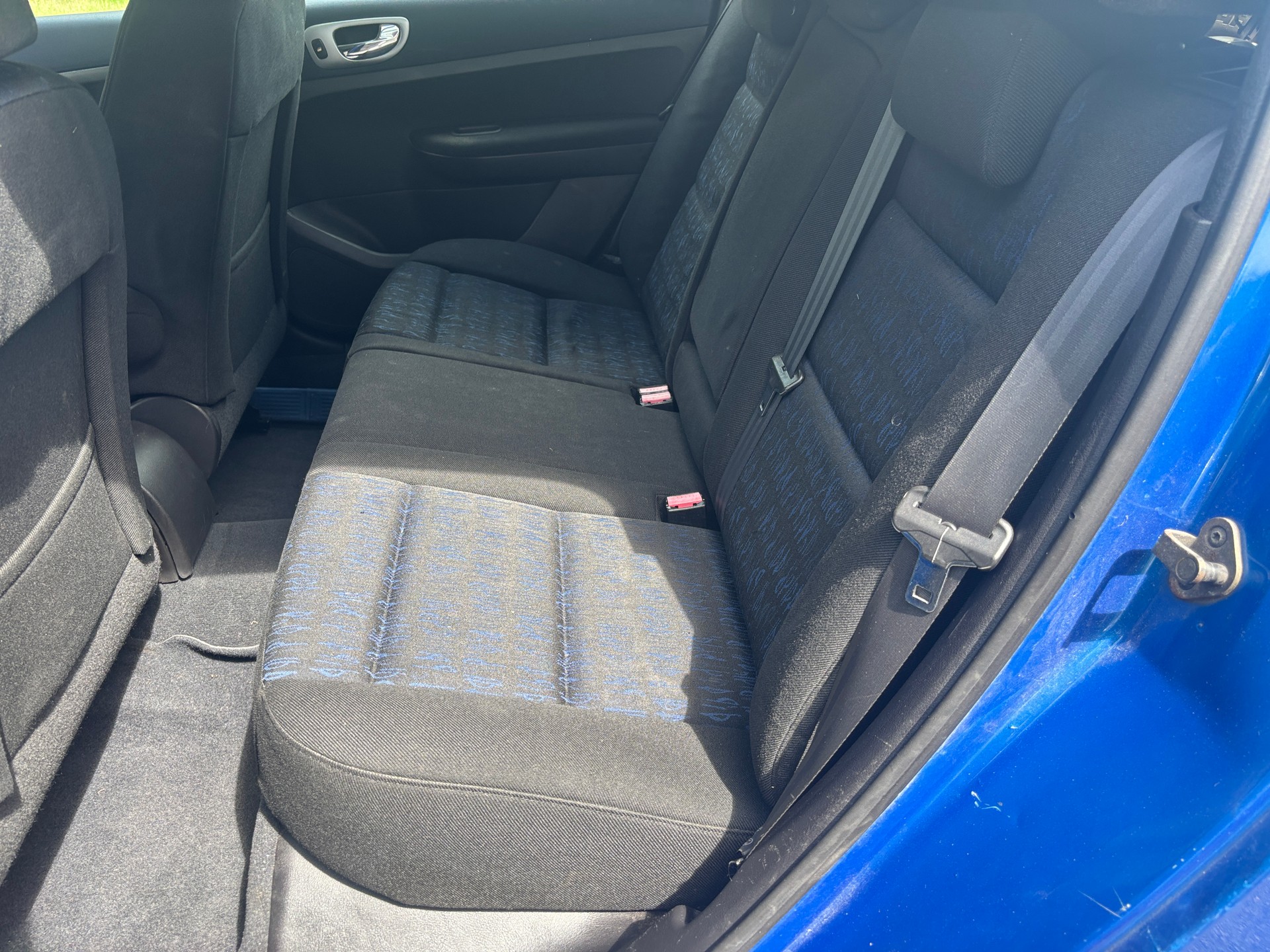PEUGEOT 307 2.0 16V XS-image-7