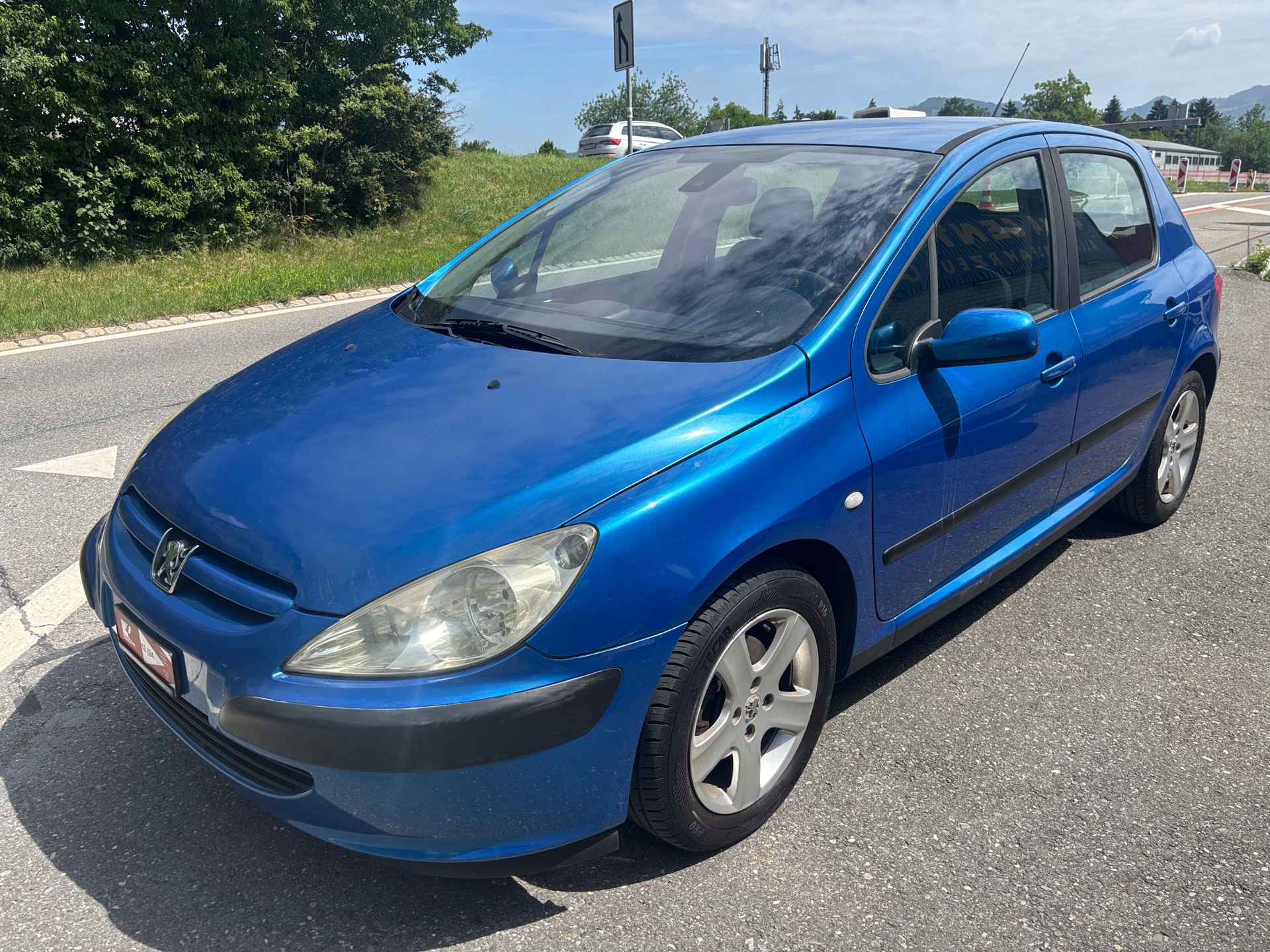 PEUGEOT 307 2.0 16V XS-image-2