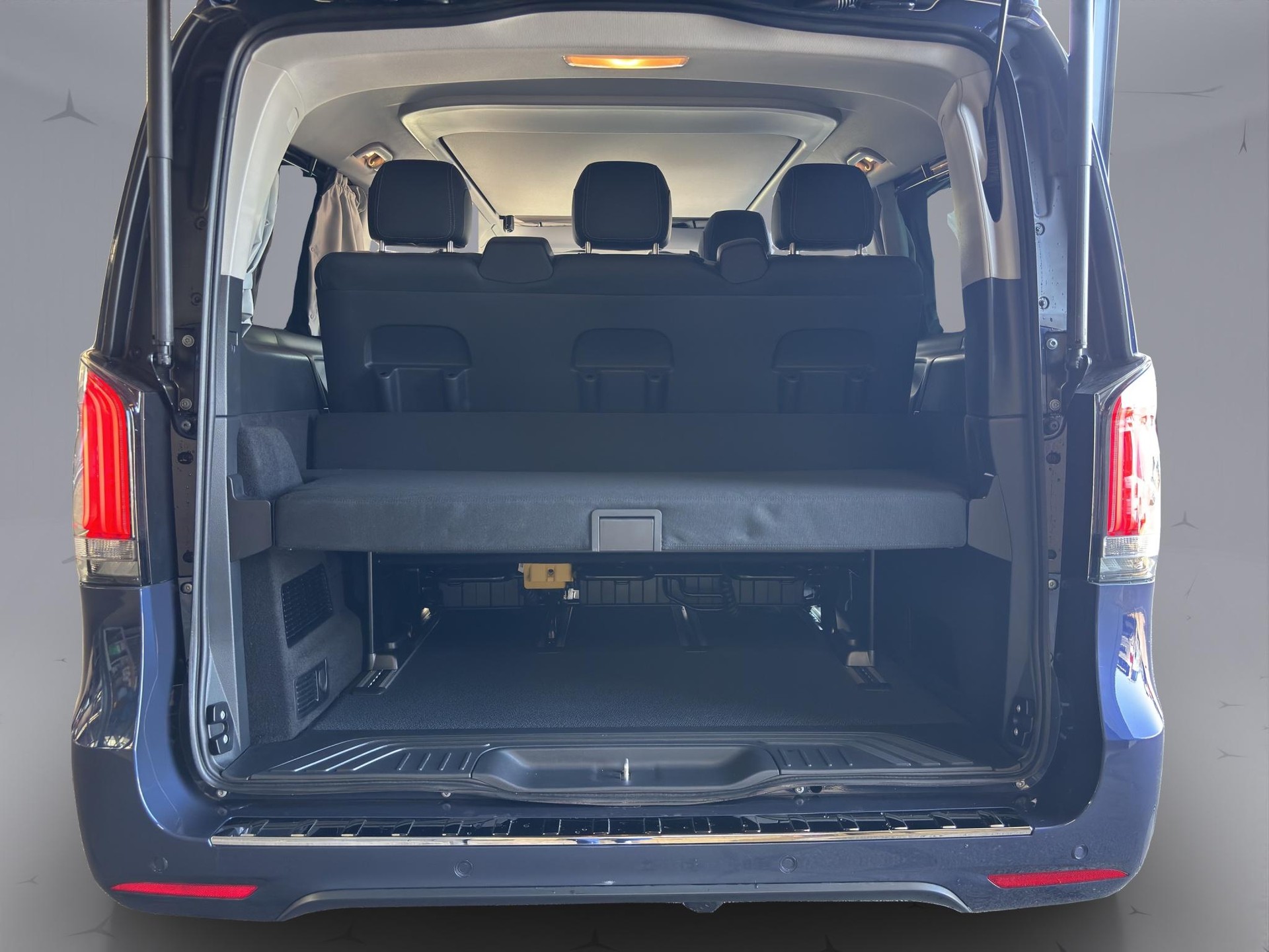 MERCEDES-BENZ Marco Polo HORIZON V300d lang 4Matic-image-17