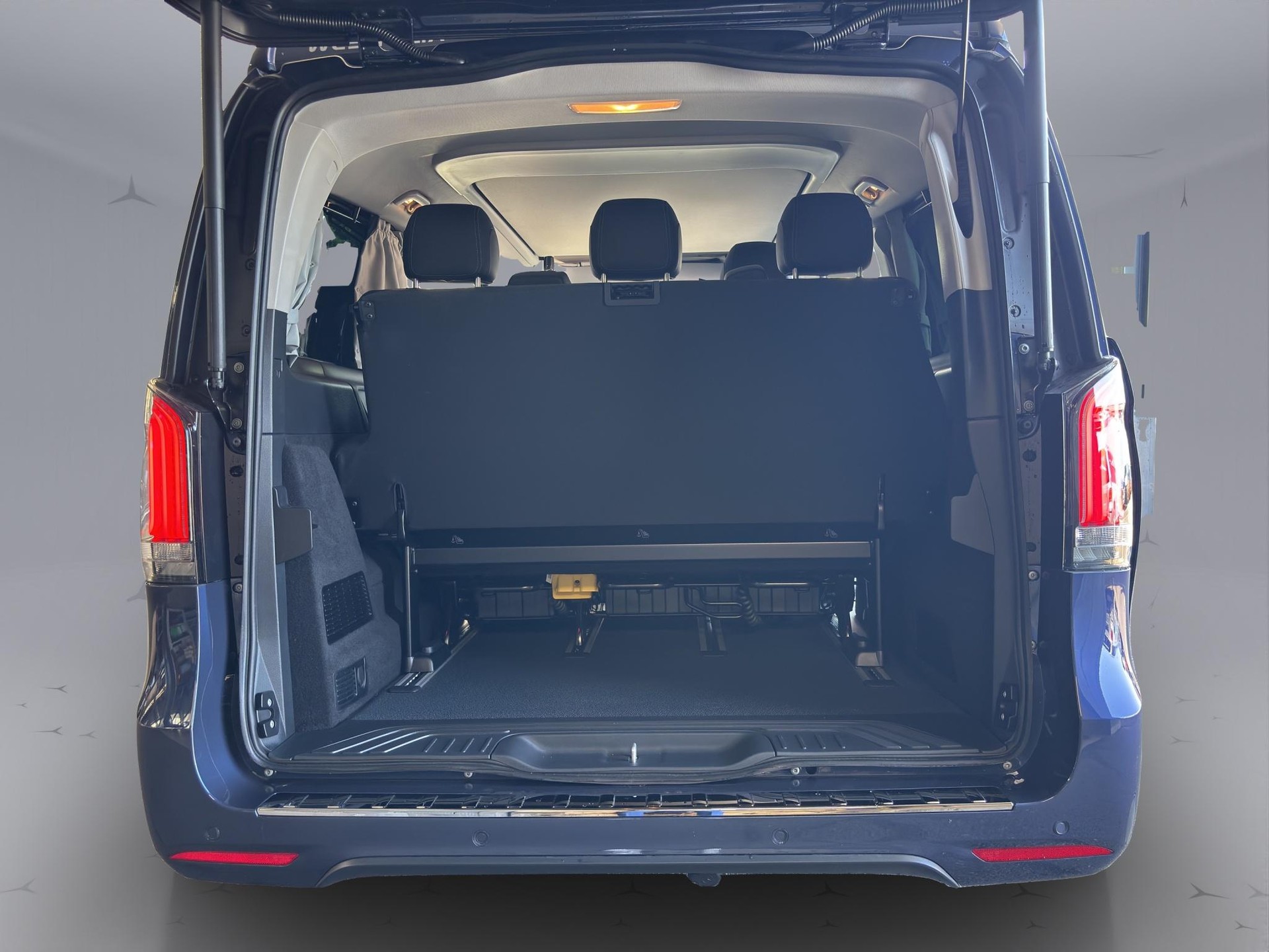 MERCEDES-BENZ Marco Polo HORIZON V300d lang 4Matic-image-18