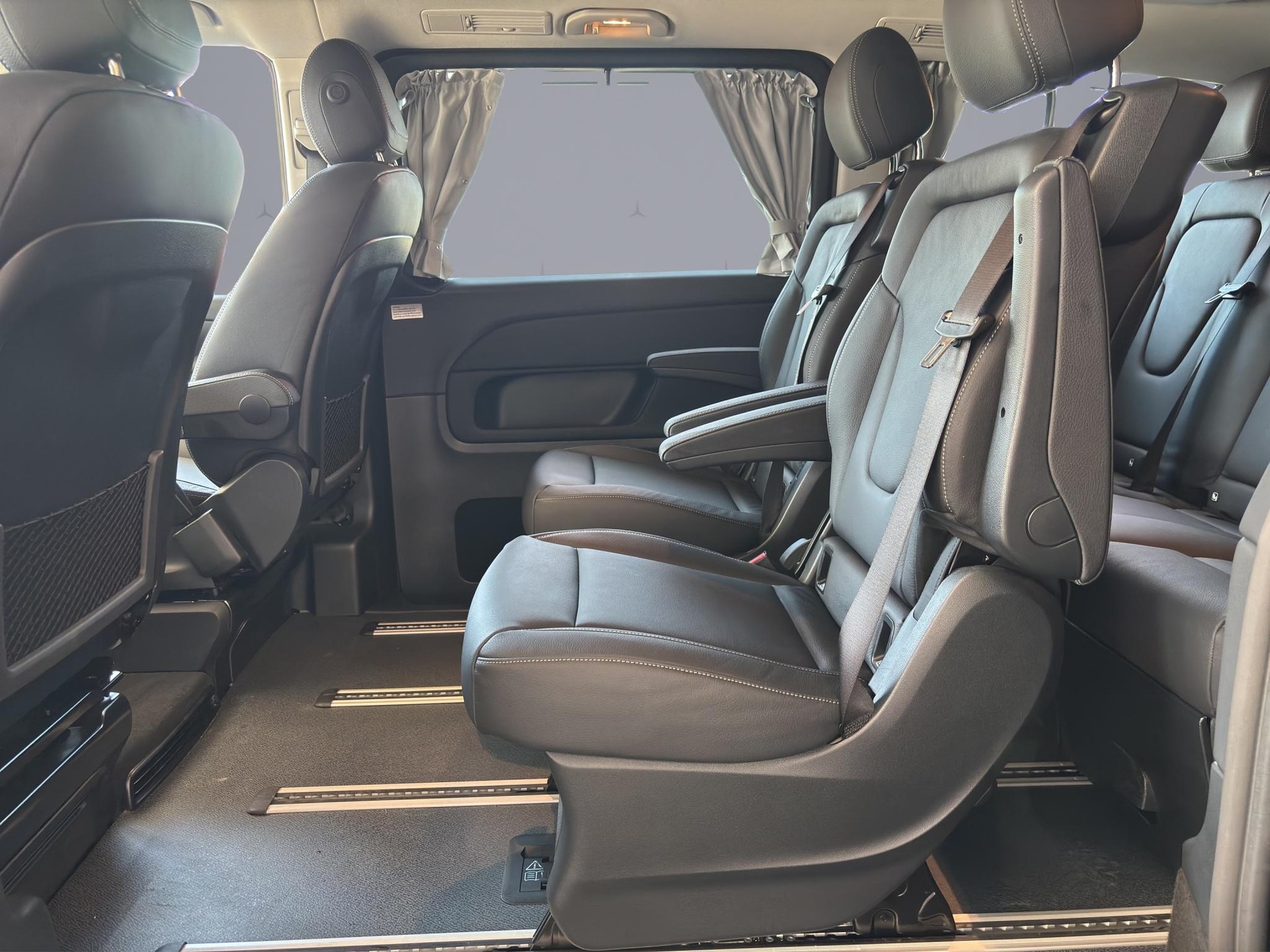 MERCEDES-BENZ Marco Polo HORIZON V300d lang 4Matic-image-11