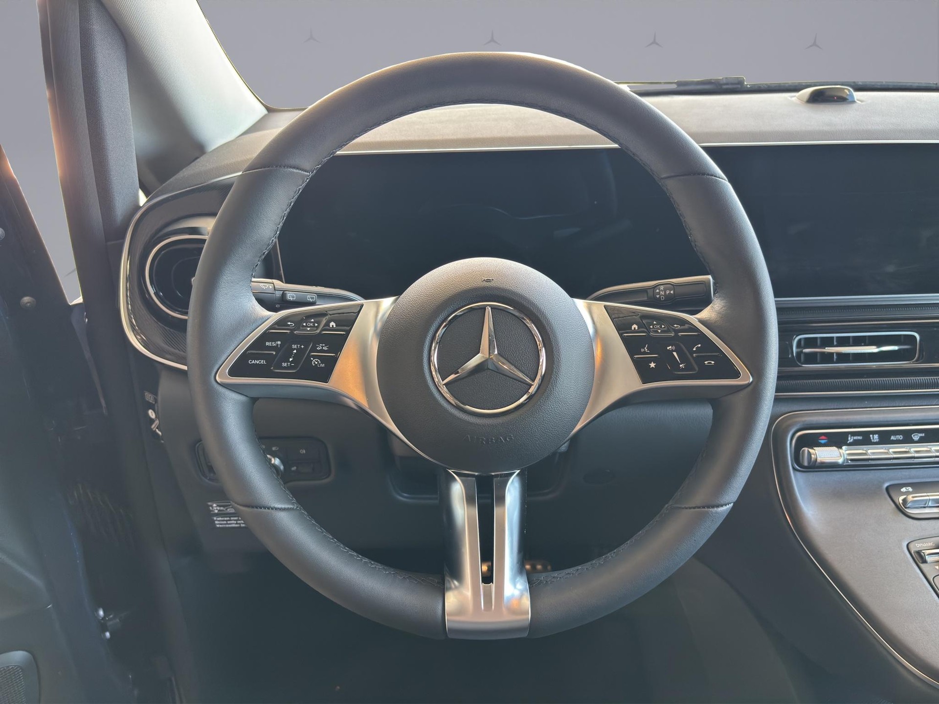 MERCEDES-BENZ Marco Polo HORIZON V300d lang 4Matic-image-9