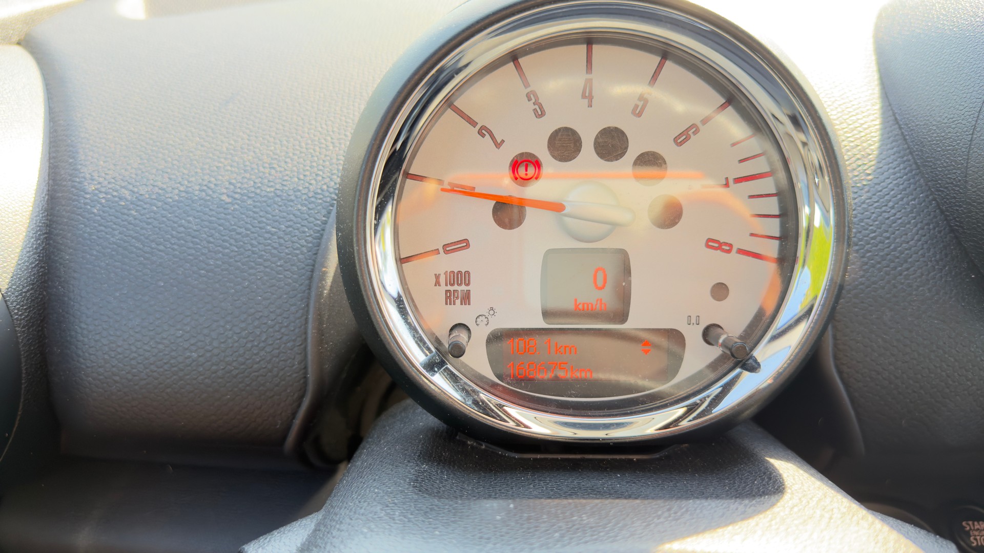 MINI Paceman Cooper ALL4-image-12