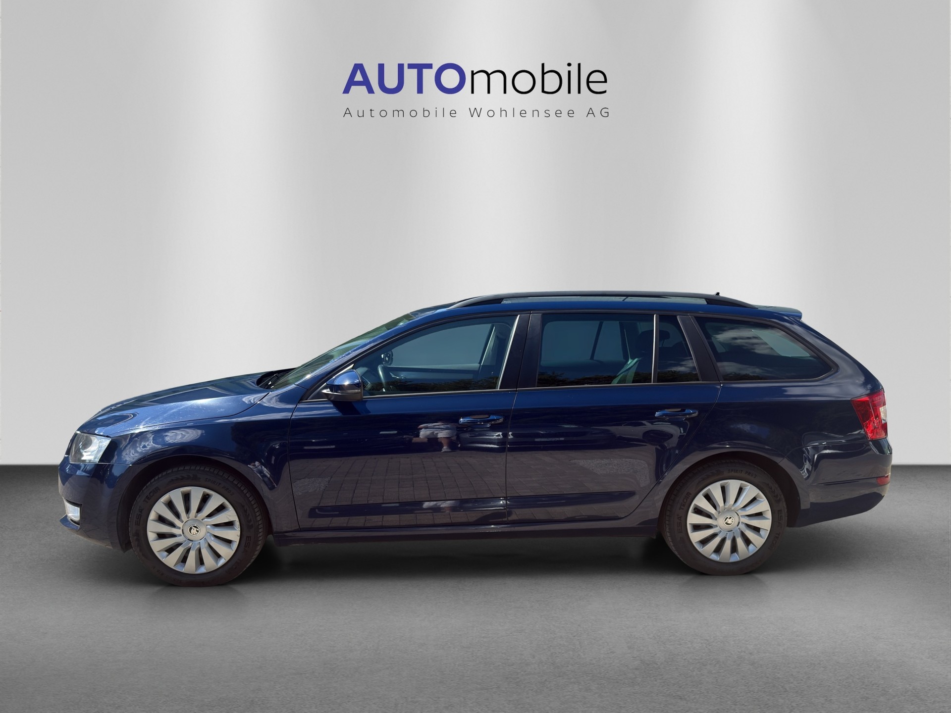 SKODA Octavia Combi 2.0 TDI Ambition 4x4 DSG-image-0