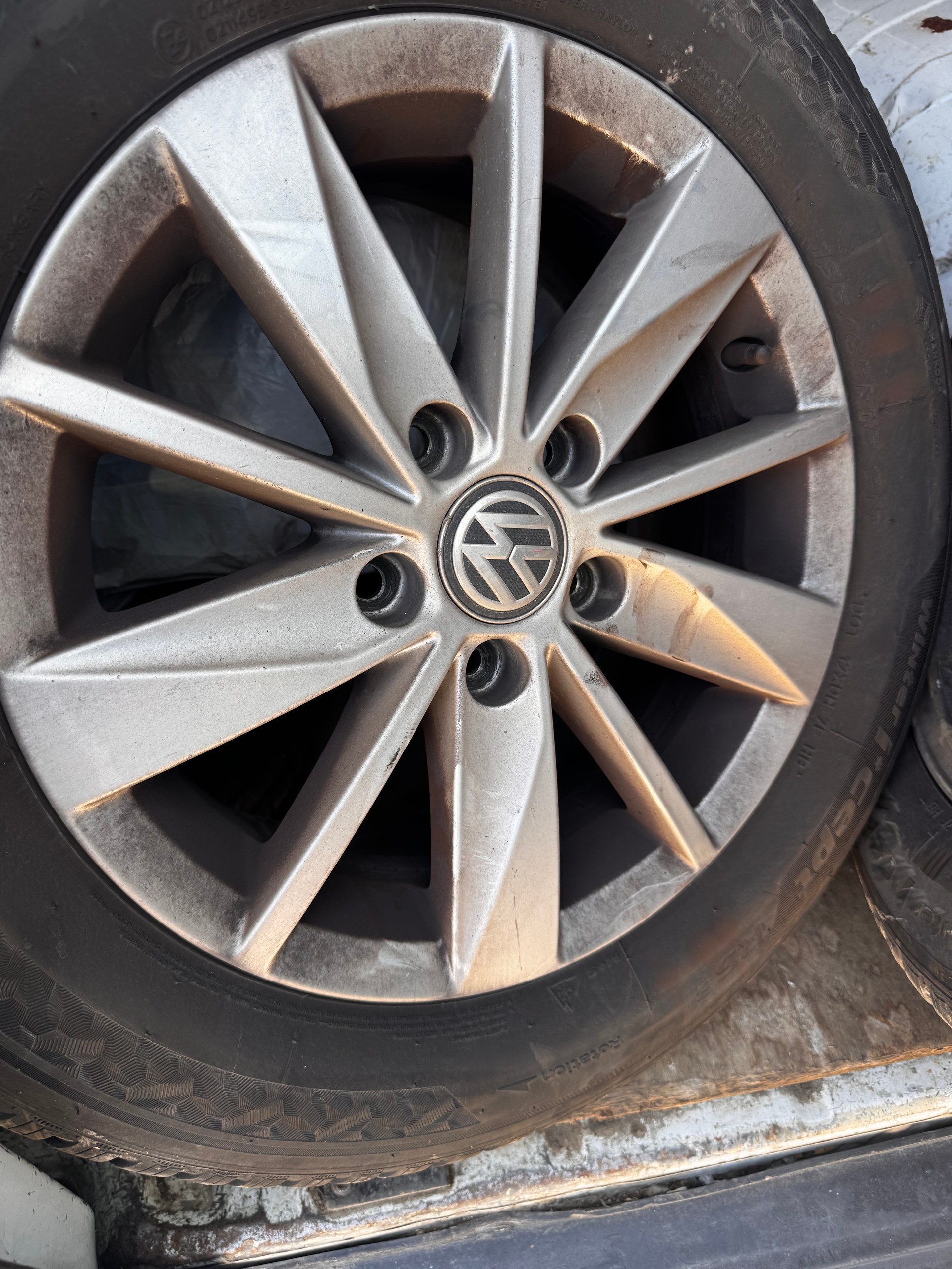 VW Golf 1.4 TSI Lounge R-Line DSG-image-14