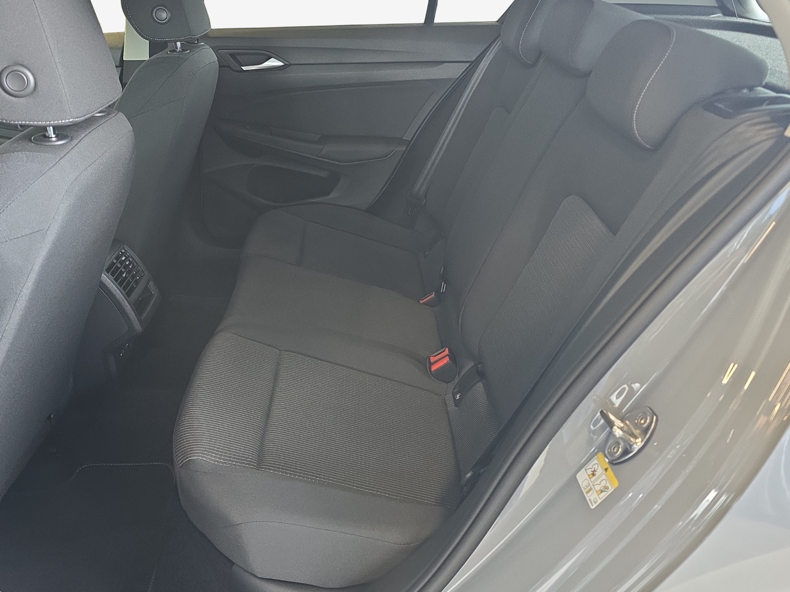 VW Golf 1.5 e TSI mHEV Value DSG-image-11