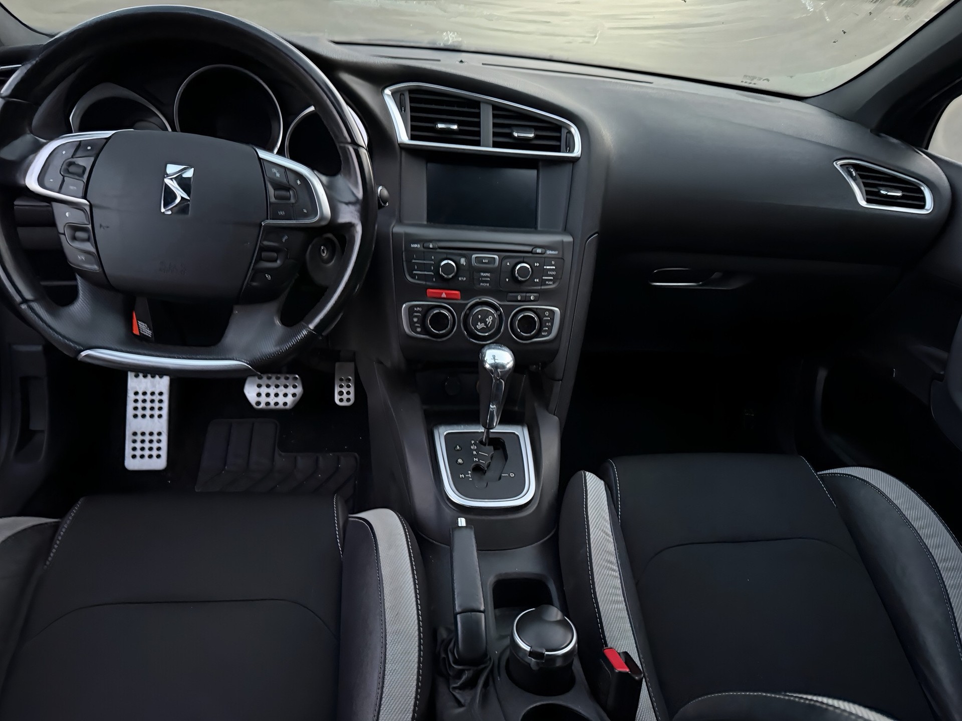DS AUTOMOBILES DS4 1.6 THP SO Chic Automatic-image-7