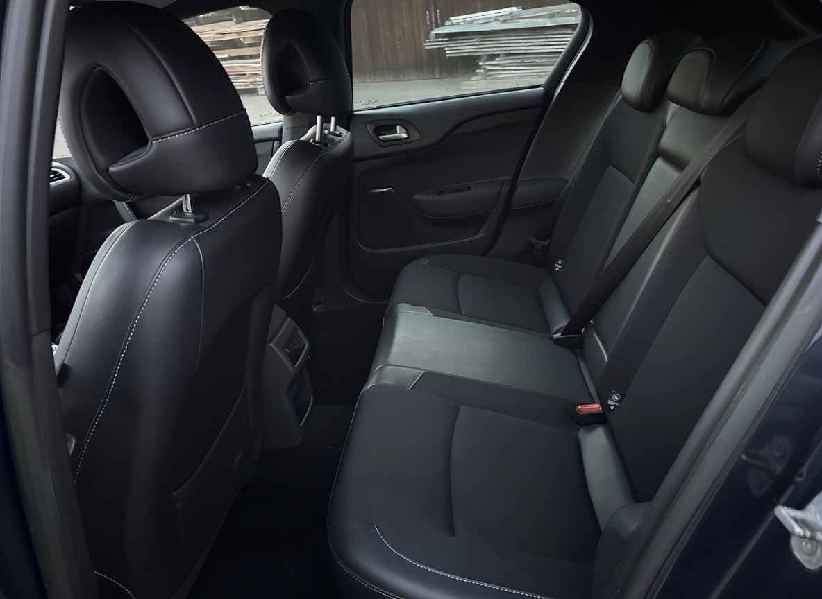 DS AUTOMOBILES DS4 1.6 THP SO Chic Automatic-image-6