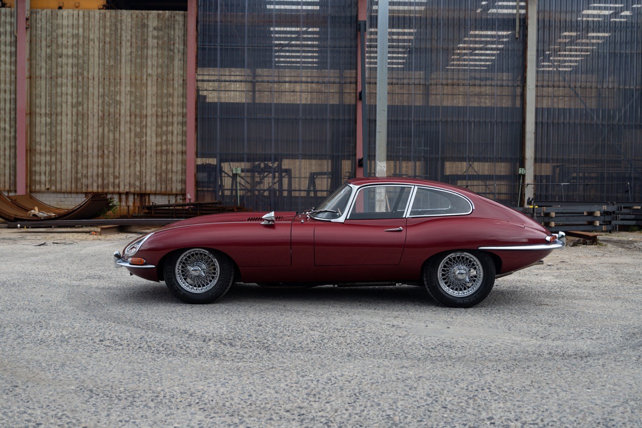 JAGUAR E Type Coupé Serie 1.5 4.2 Litre-image-1