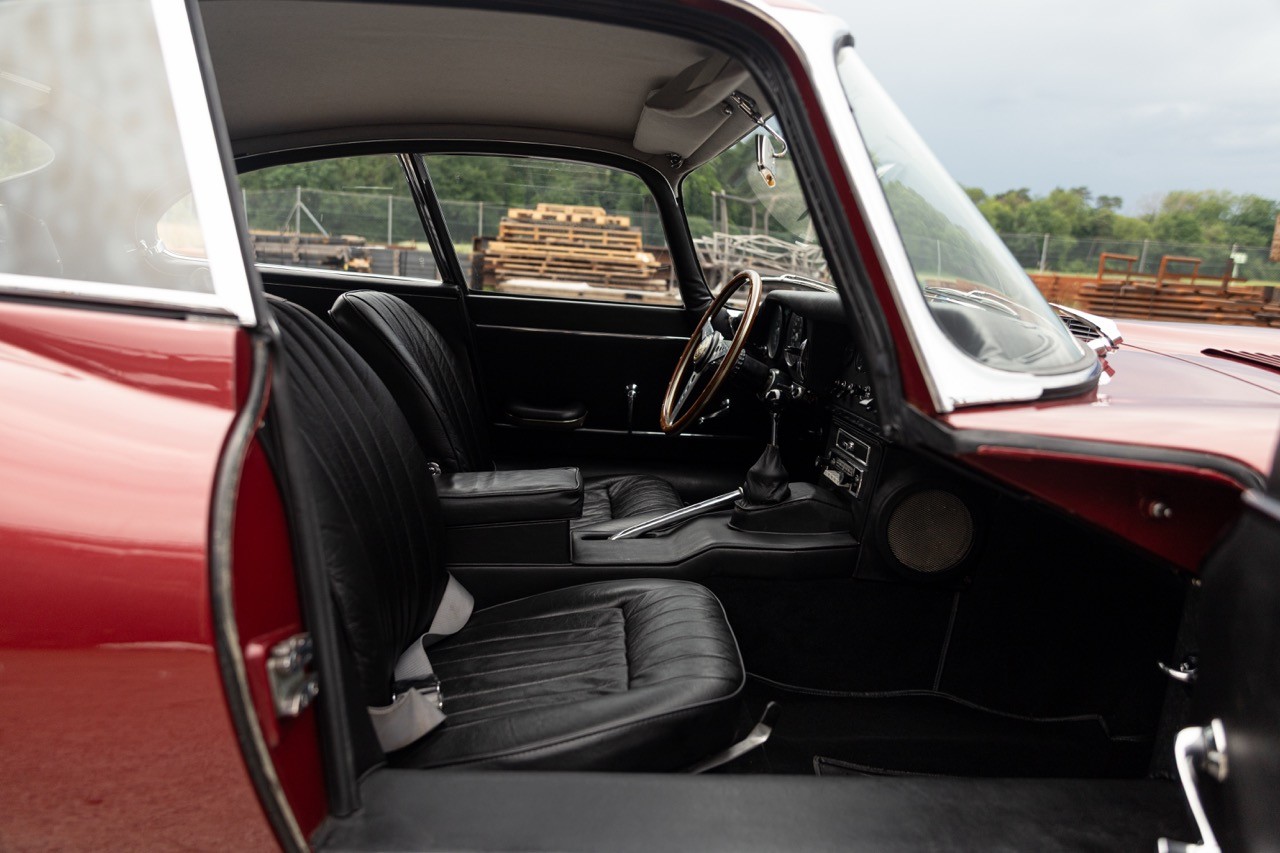 JAGUAR E Type Coupé Serie 1.5 4.2 Litre-image-11