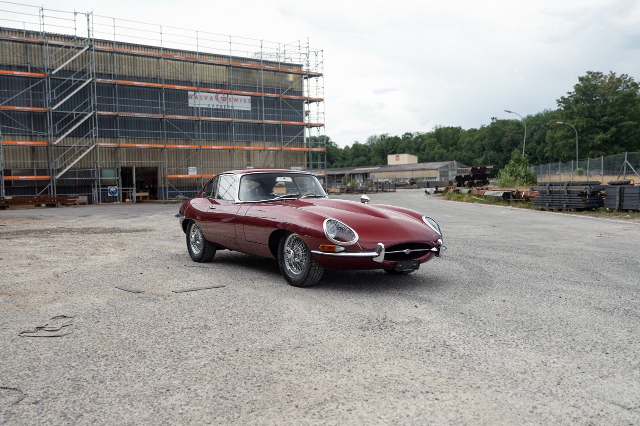 JAGUAR E Type Coupé Serie 1.5 4.2 Litre-image-6