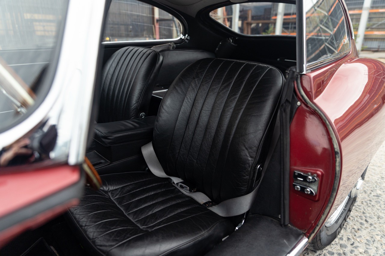 JAGUAR E Type Coupé Serie 1.5 4.2 Litre-image-10