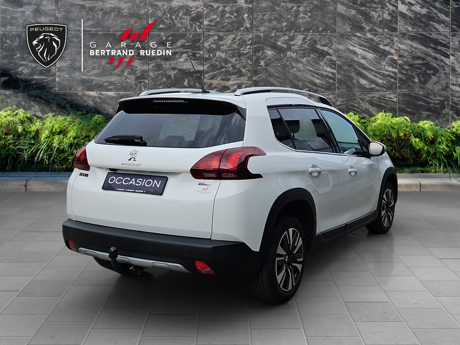 PEUGEOT 2008 1.2 PureTech Allure EAT6-image-7