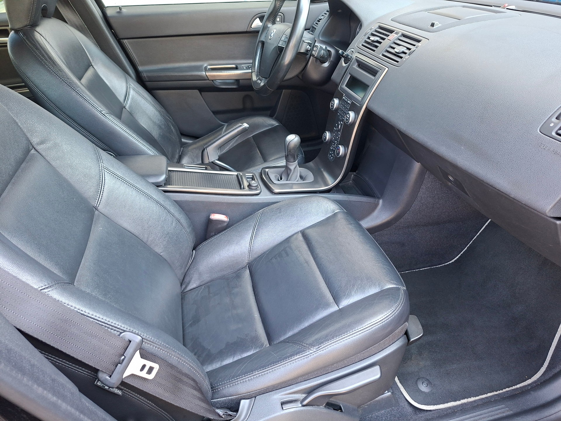 VOLVO V50 T5 Summum-image-7