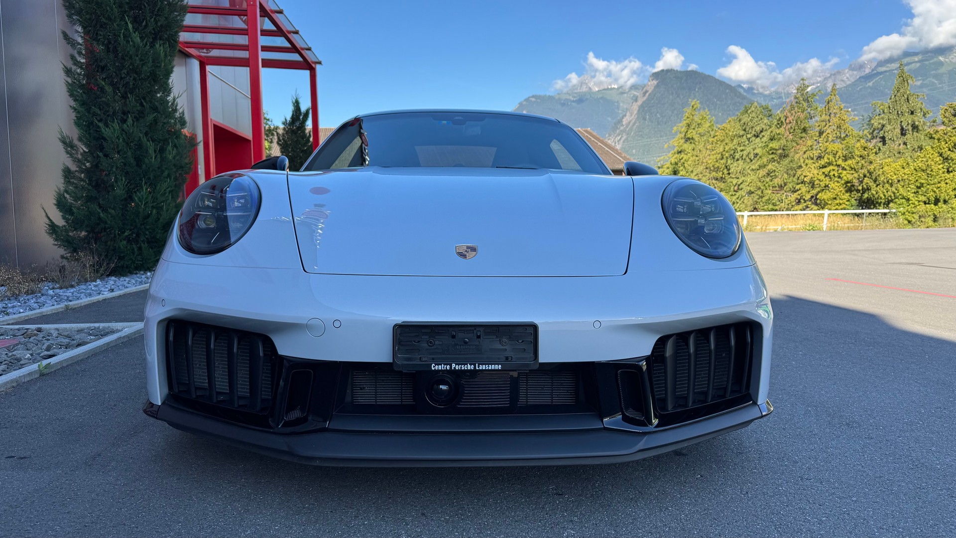 PORSCHE 911 Carrera 4 GTS PDK-image-2