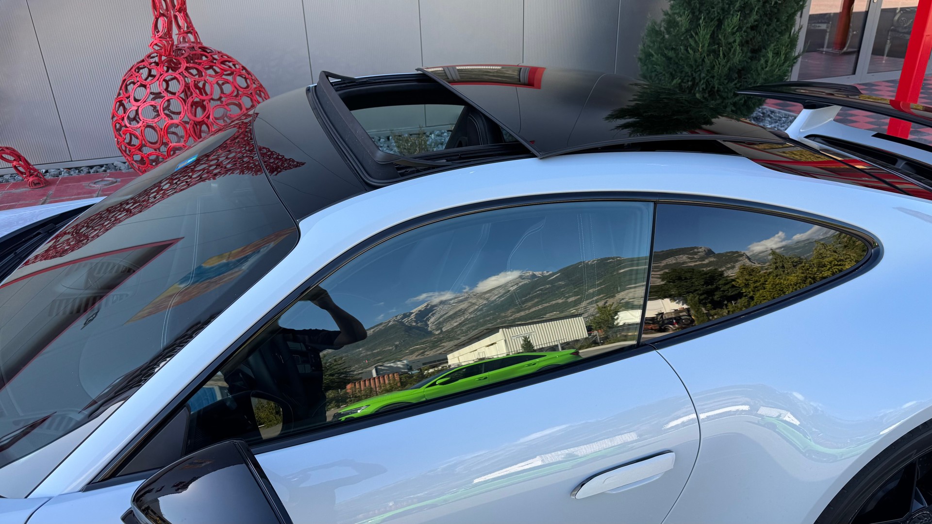PORSCHE 911 Carrera 4 GTS PDK-image-16