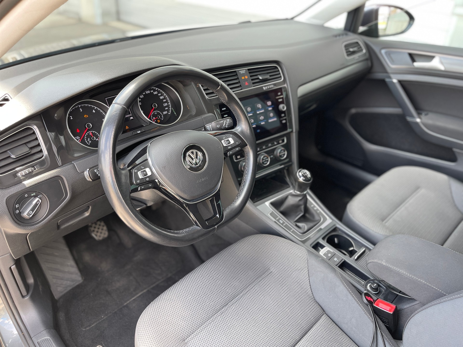 VW Golf Variant 1.6 TDI Comfortline-image-7