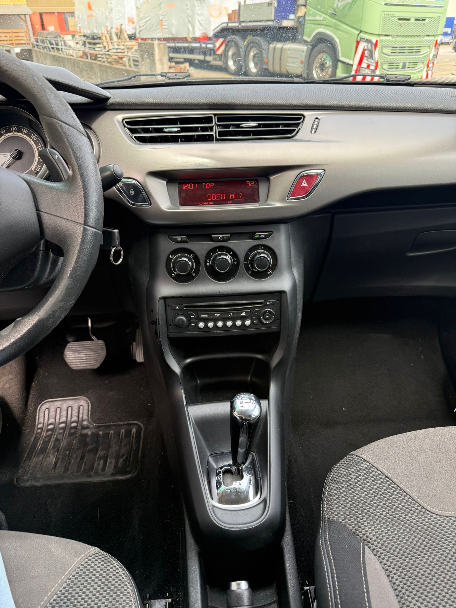 CITROEN C3 1.4 HDi Séduction EGS5-image-10