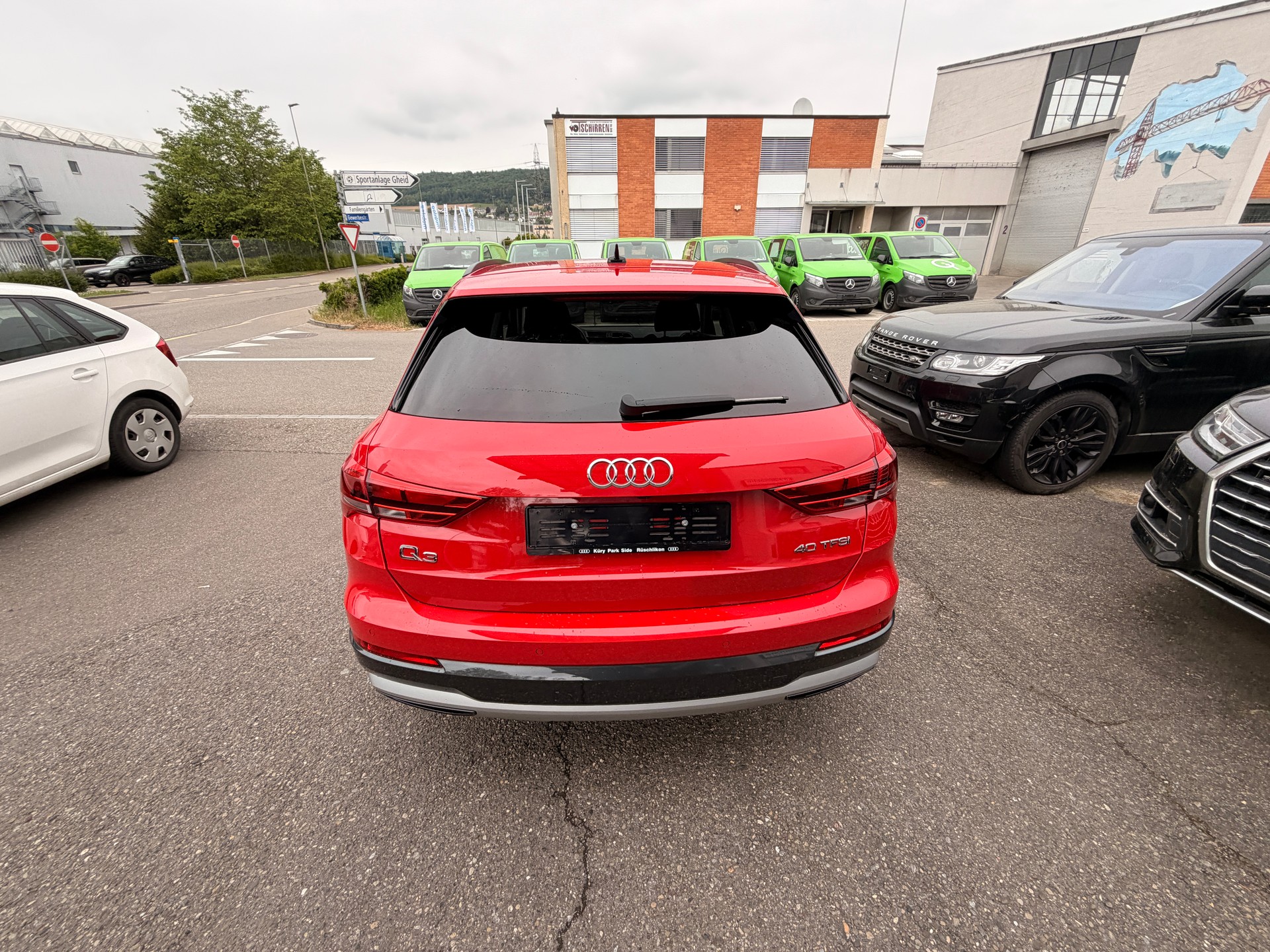AUDI Q3 40 TFSI advanced quattro S-tronic-image-3