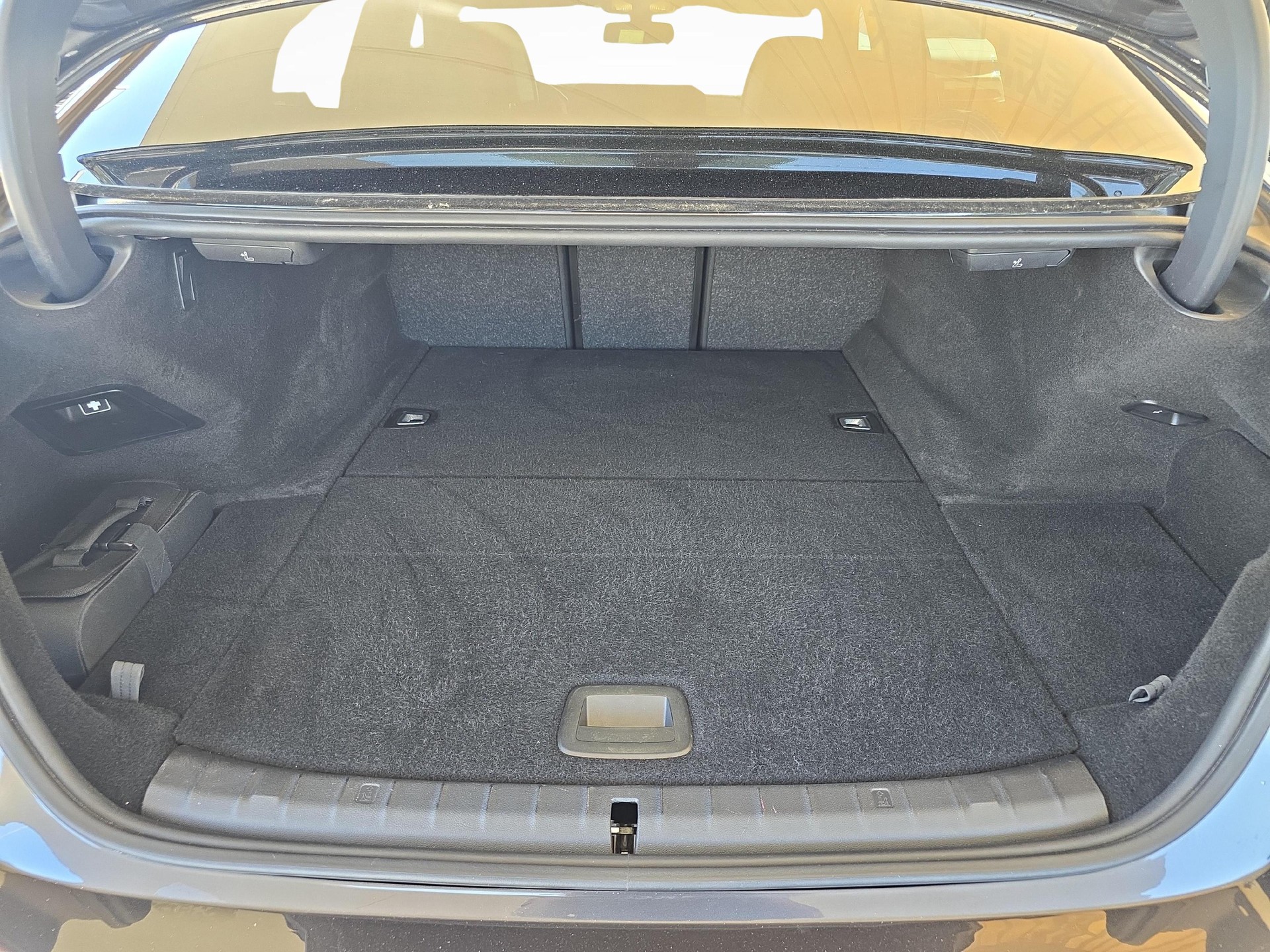 BMW 530e xDrive / Jetzt mit attraktivem 1.99% Leasing-image-12
