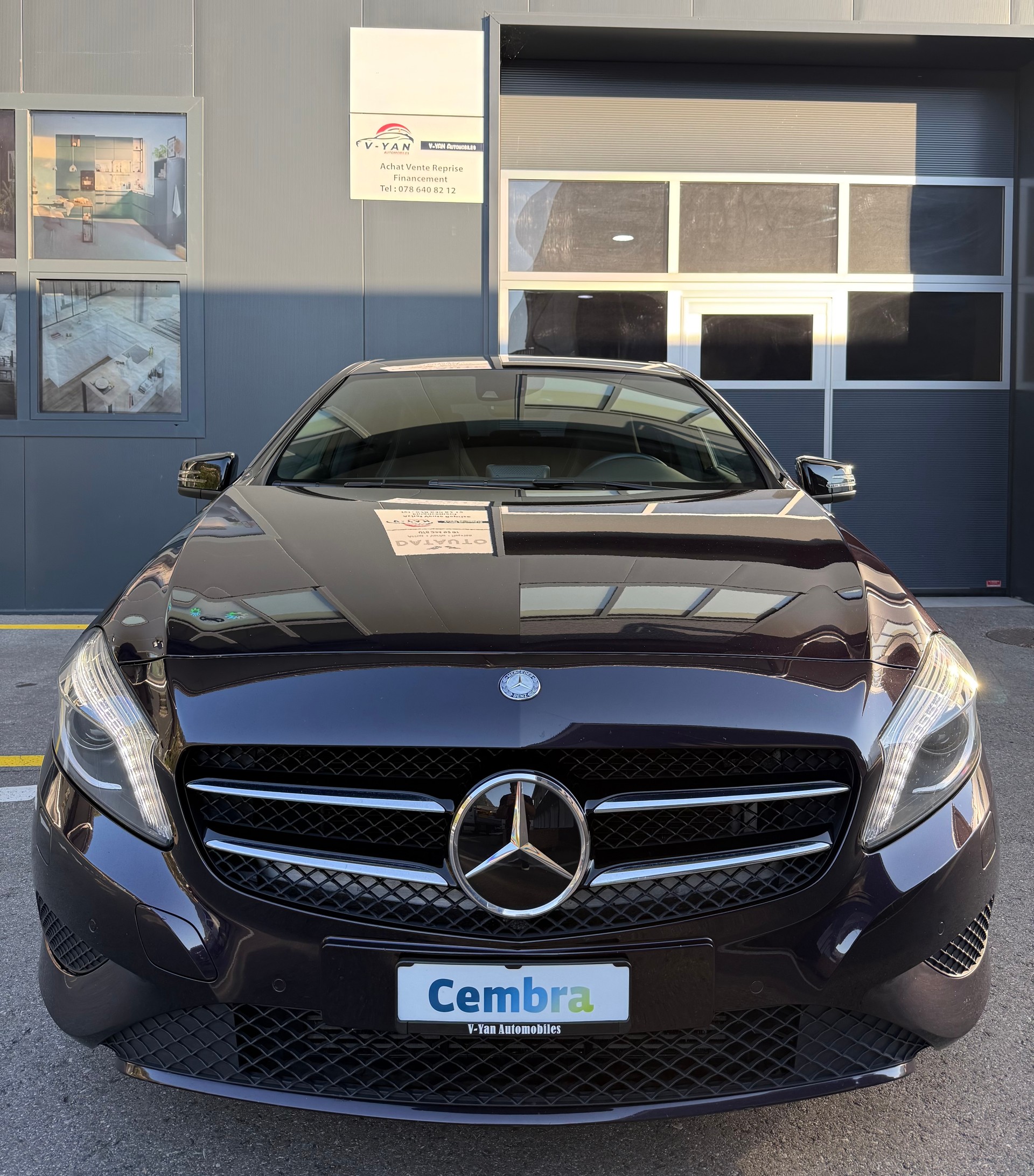 MERCEDES-BENZ A 200 AMG Line-image-2