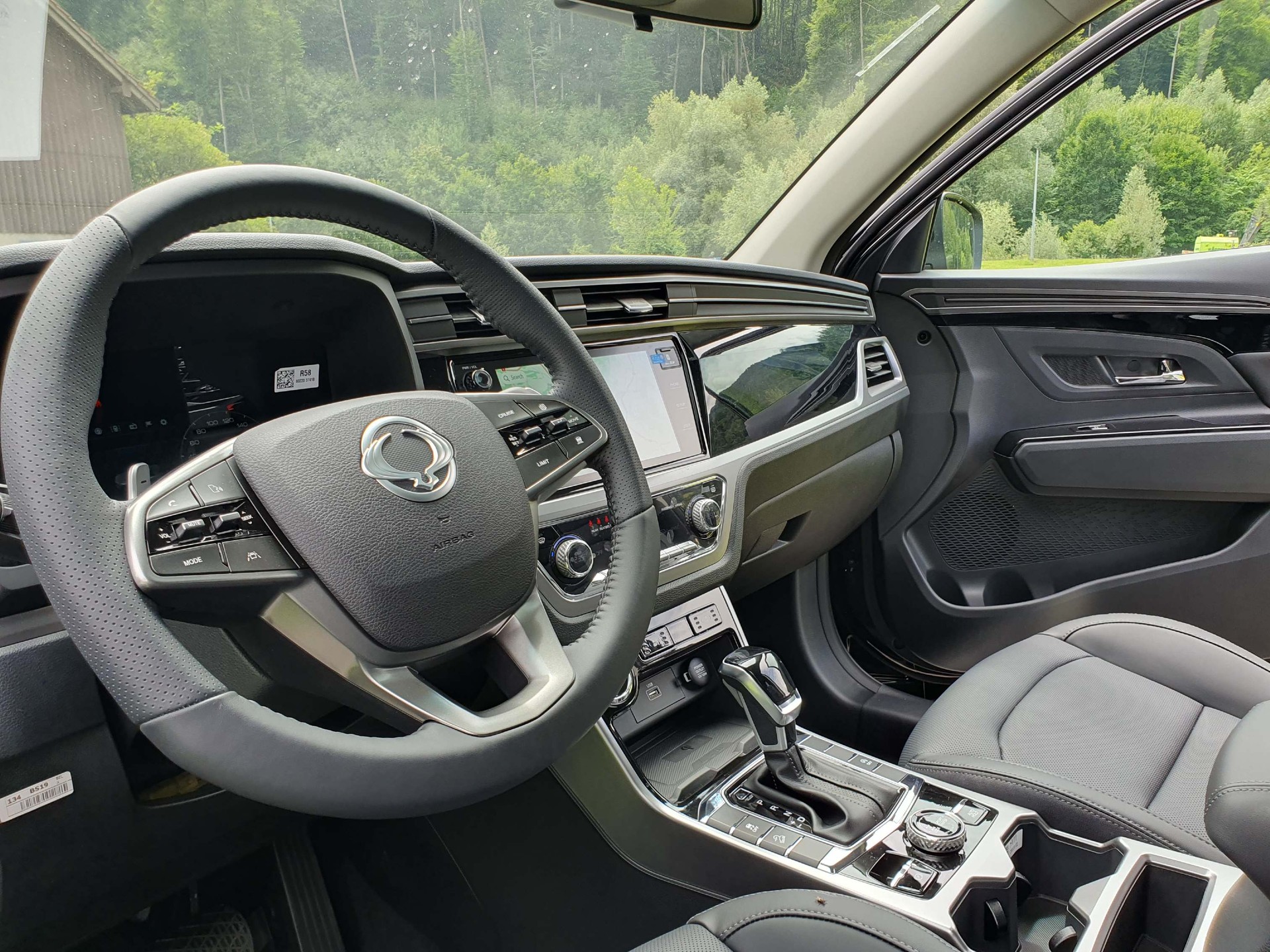 KGM-SsangYong Korando 1.5 Turbo GDi Titanium 4WD-image-12