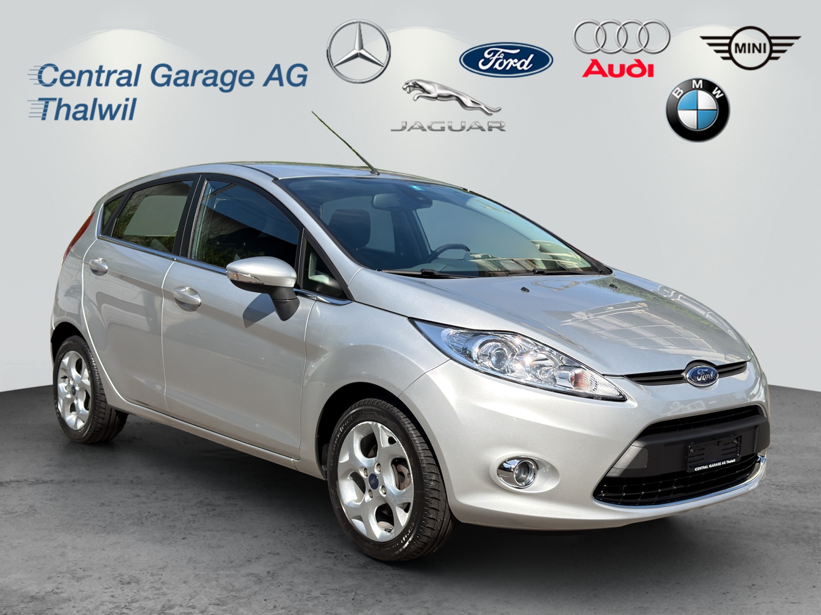 FORD Fiesta 1.4 16V Trend Automatic-image-7