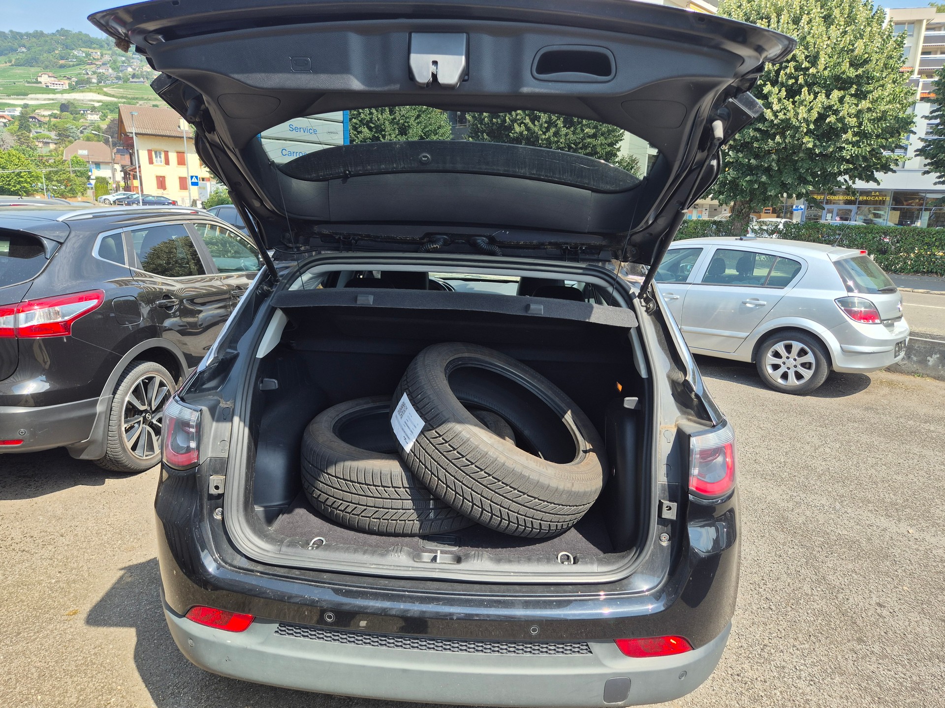 JEEP Compass 2.0CRD Limited AWD 9ATX-image-9