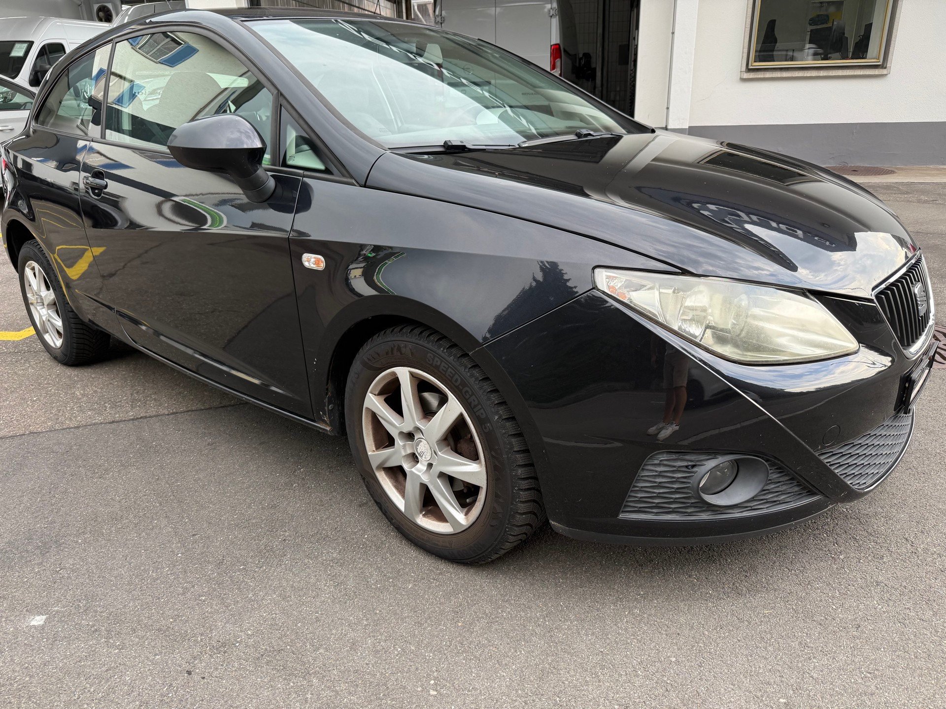 SEAT Ibiza SC 1.6 Sport-image-2