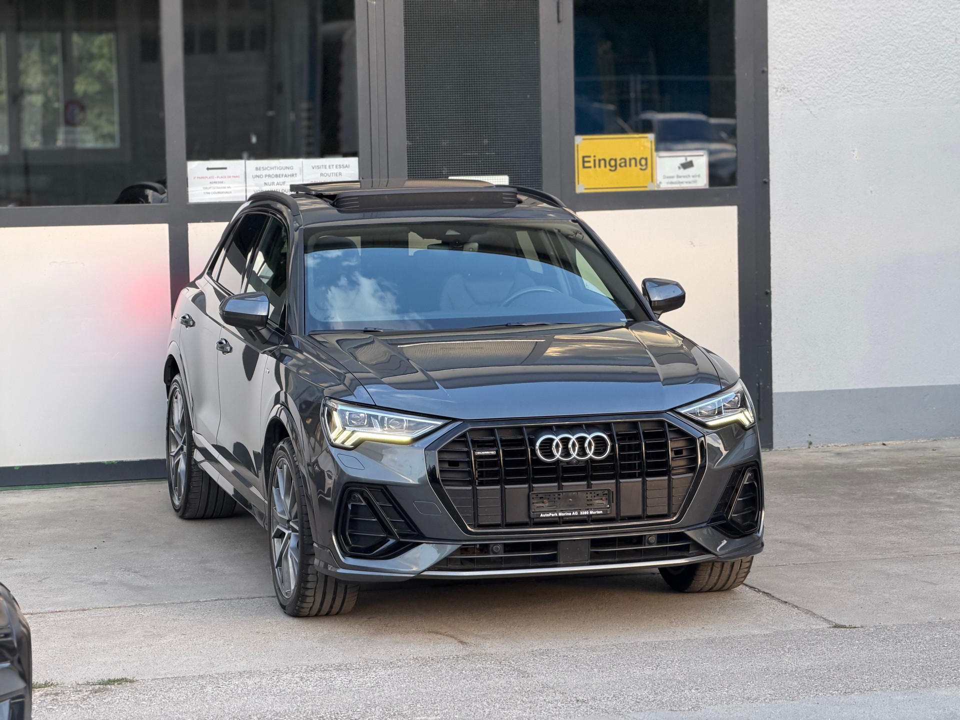 AUDI Q3 45 TFSI S line quattro S-tronic-showroom-element-3