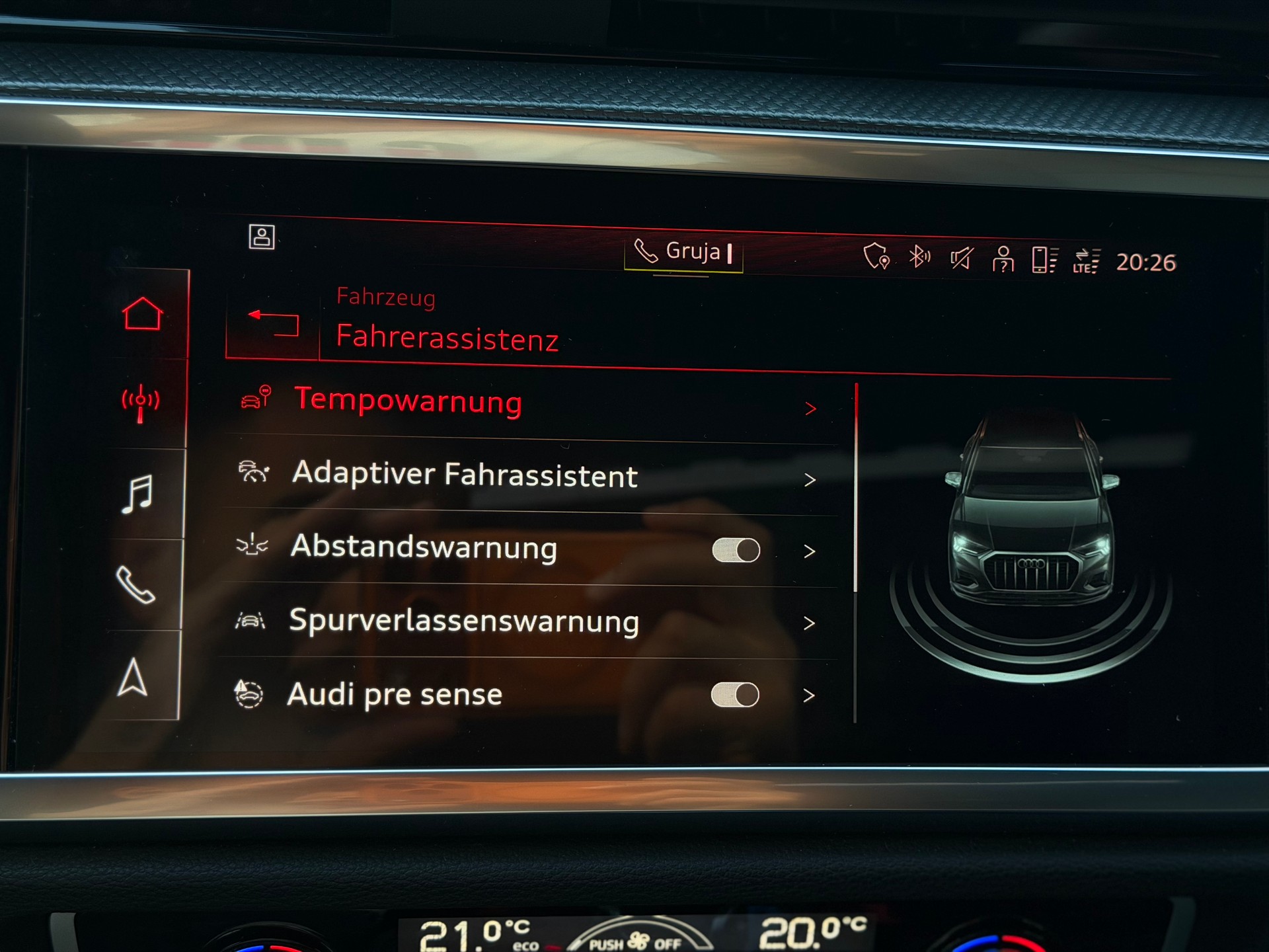 AUDI Q3 45 TFSI S line quattro S-tronic-image-24