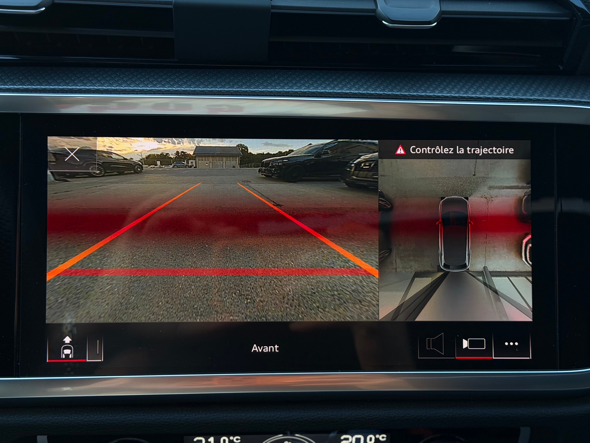 AUDI Q3 45 TFSI S line quattro S-tronic-image-23