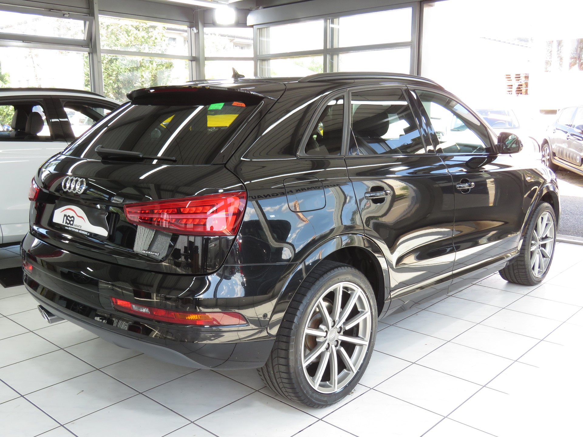 AUDI Q3 2.0 TDI Sport Quattro S-tronic (Automat)-image-3