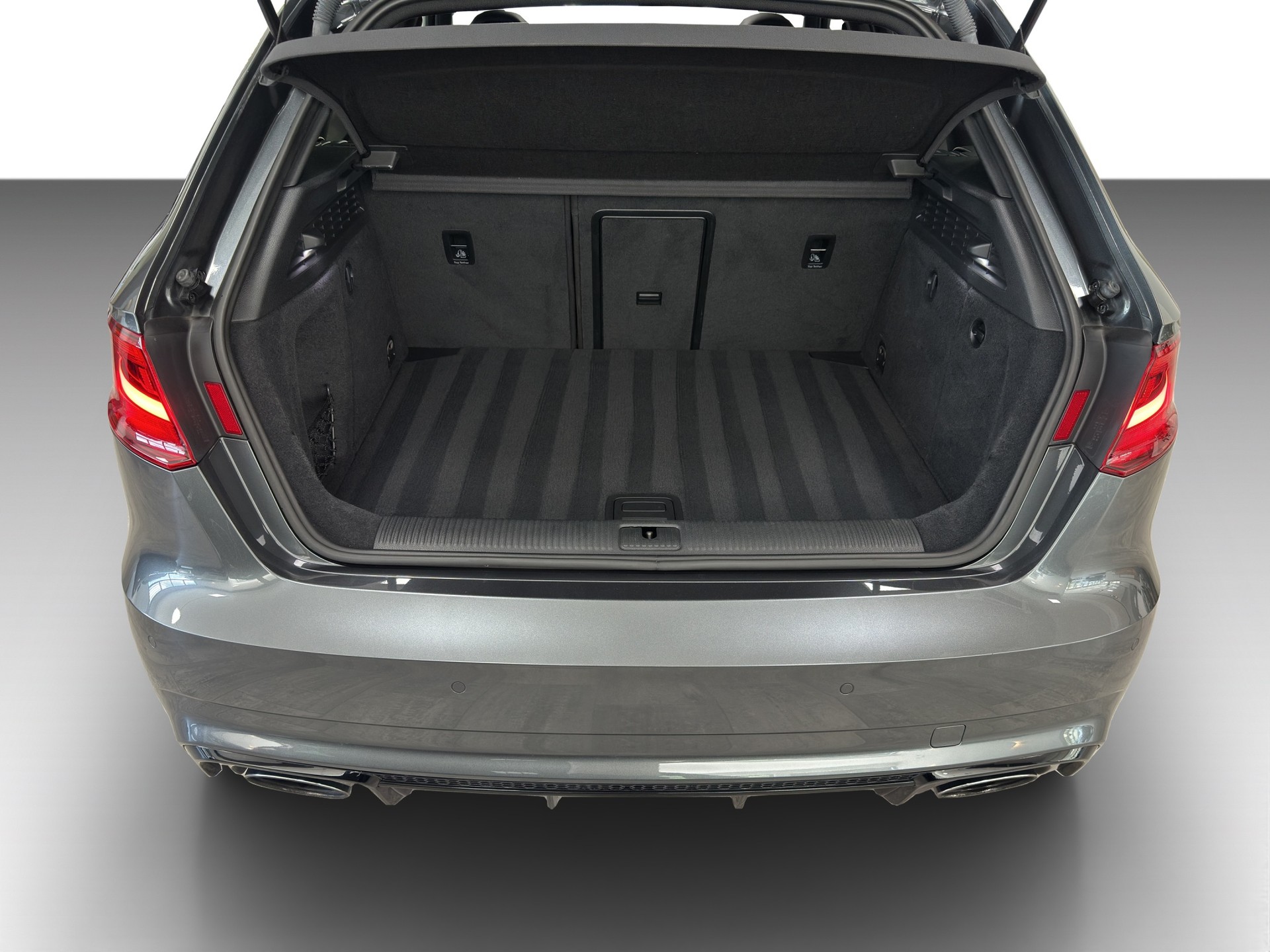 AUDI RS3 2.5 TSI quattro S-tronic-image-12