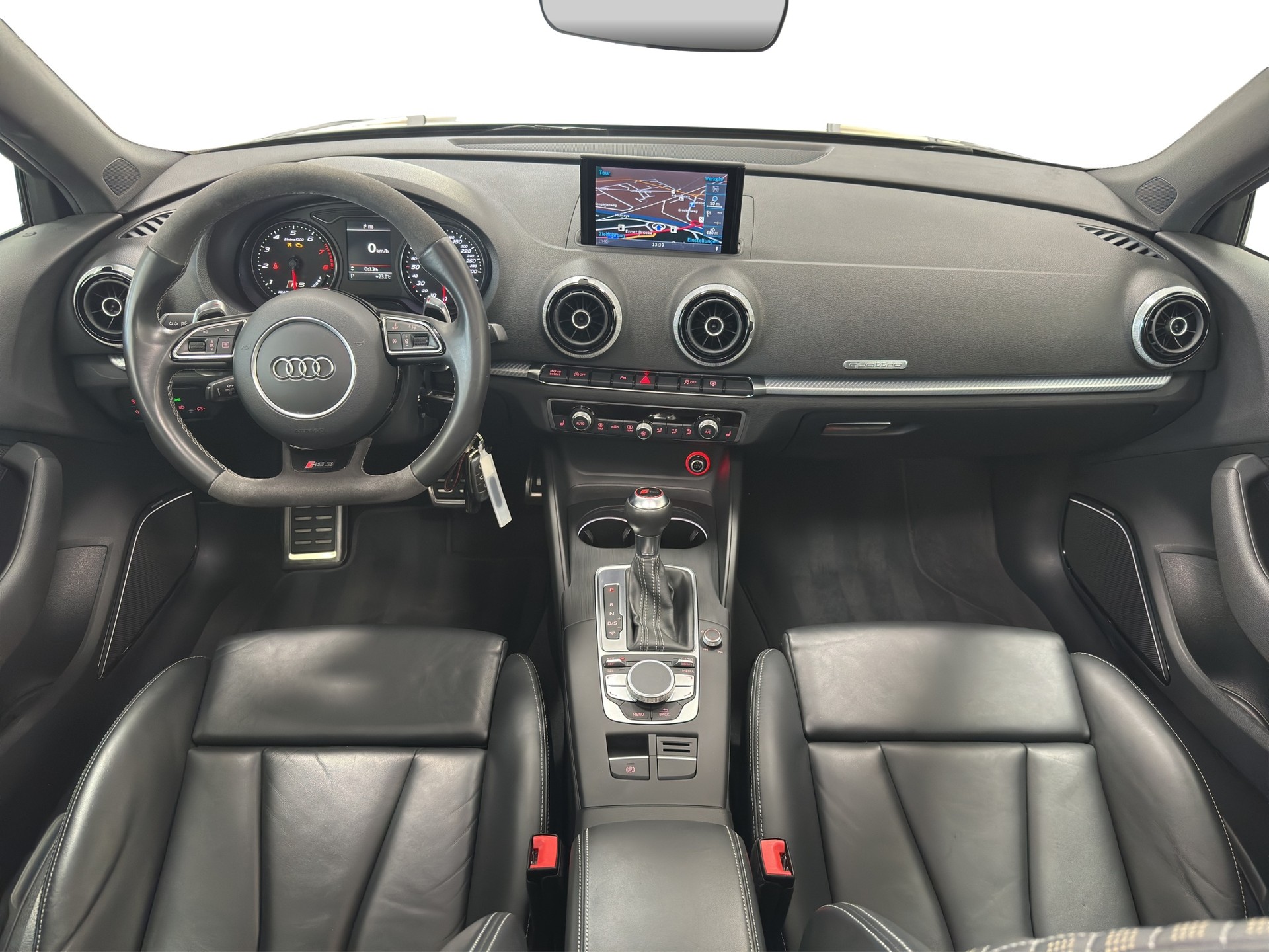 AUDI RS3 2.5 TSI quattro S-tronic-image-16