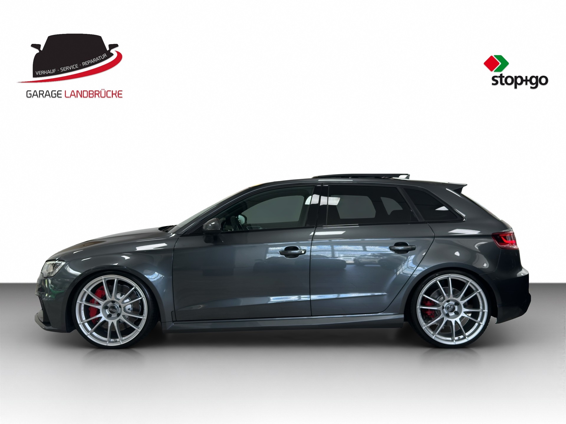 AUDI RS3 2.5 TSI quattro S-tronic-image-17