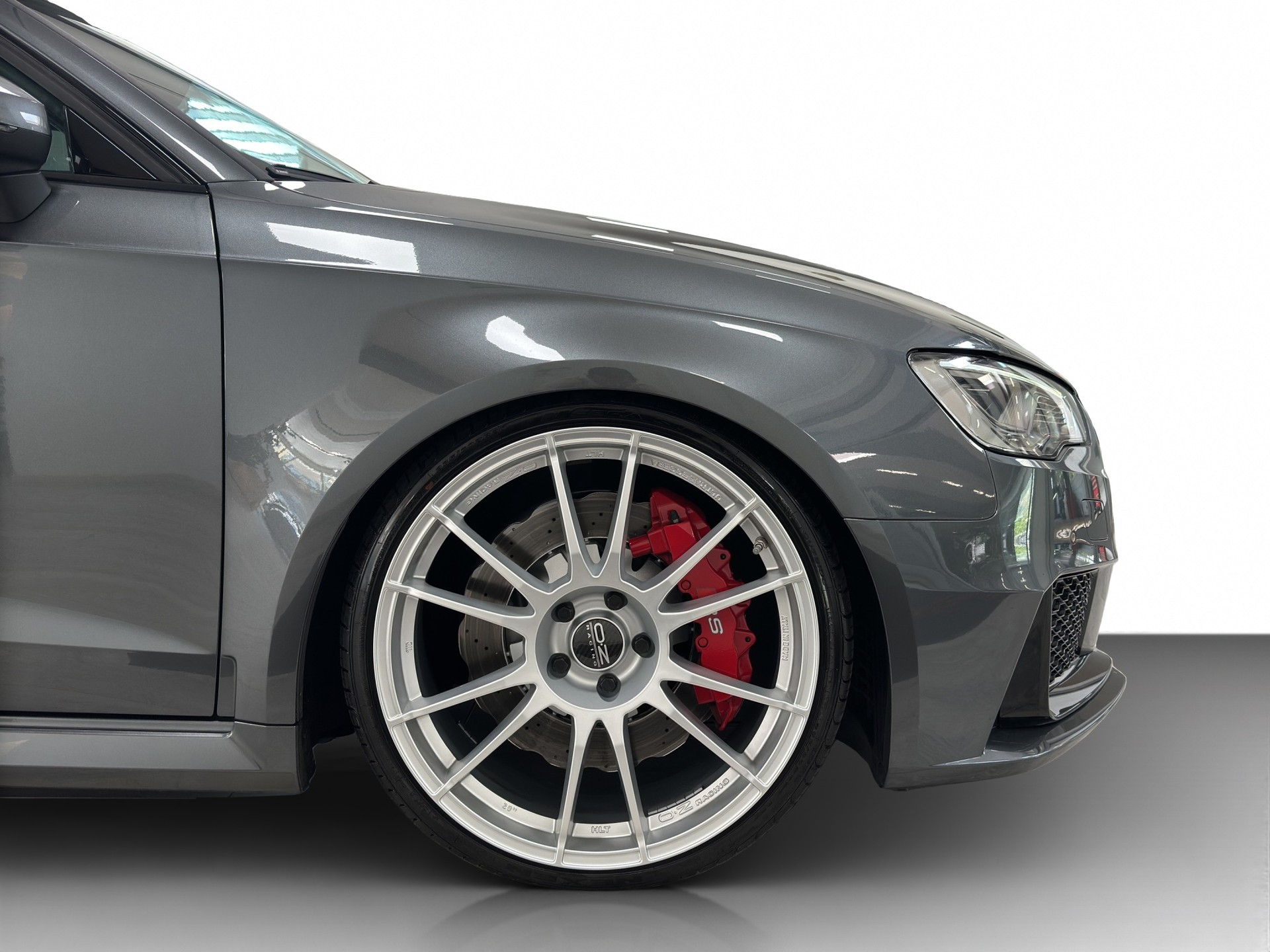 AUDI RS3 2.5 TSI quattro S-tronic-image-4