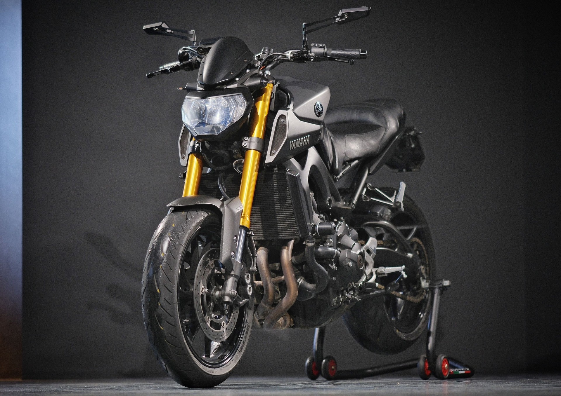 YAMAHA MT-09 ABS-image-4