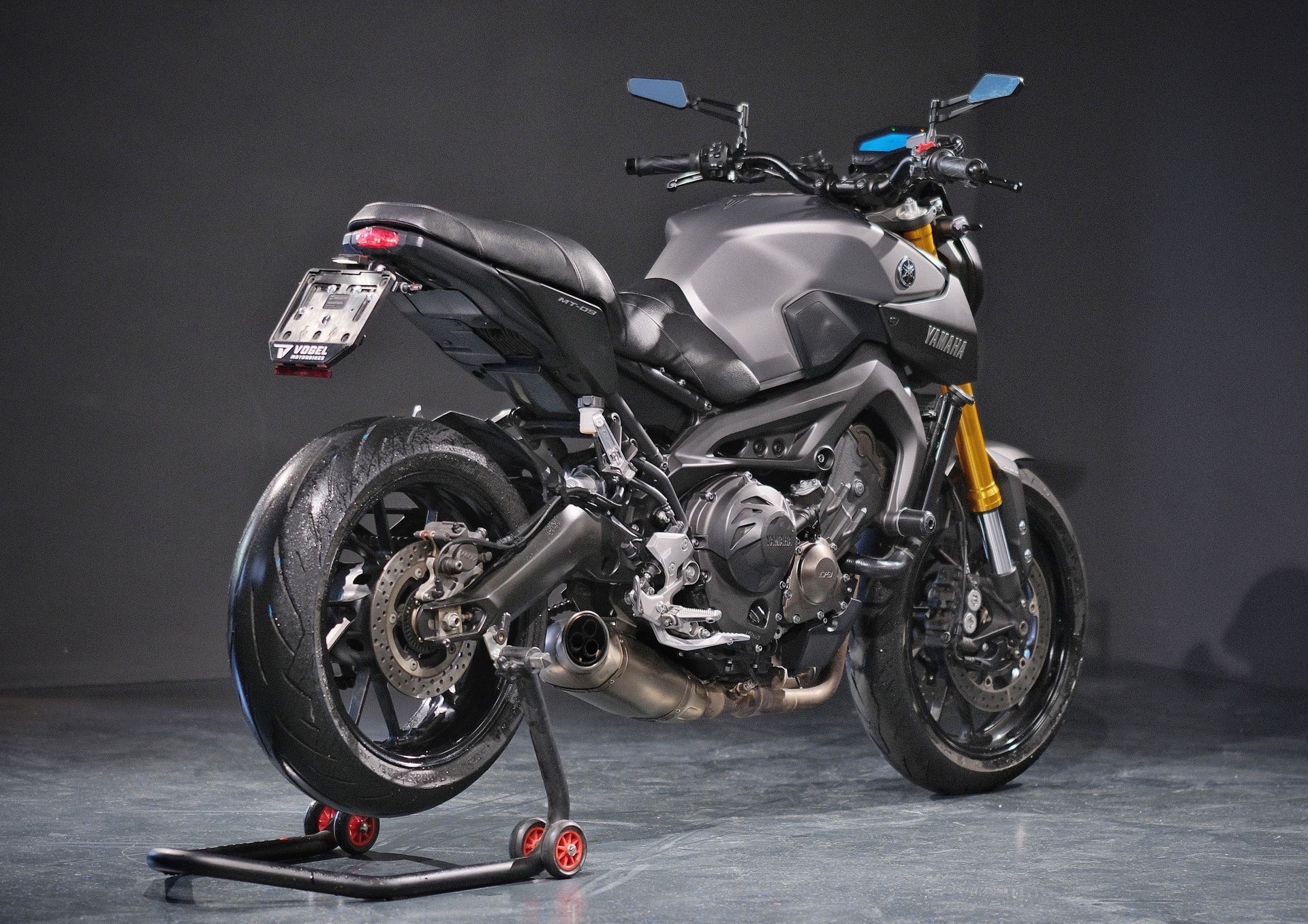 YAMAHA MT-09 ABS-showroom-element-2